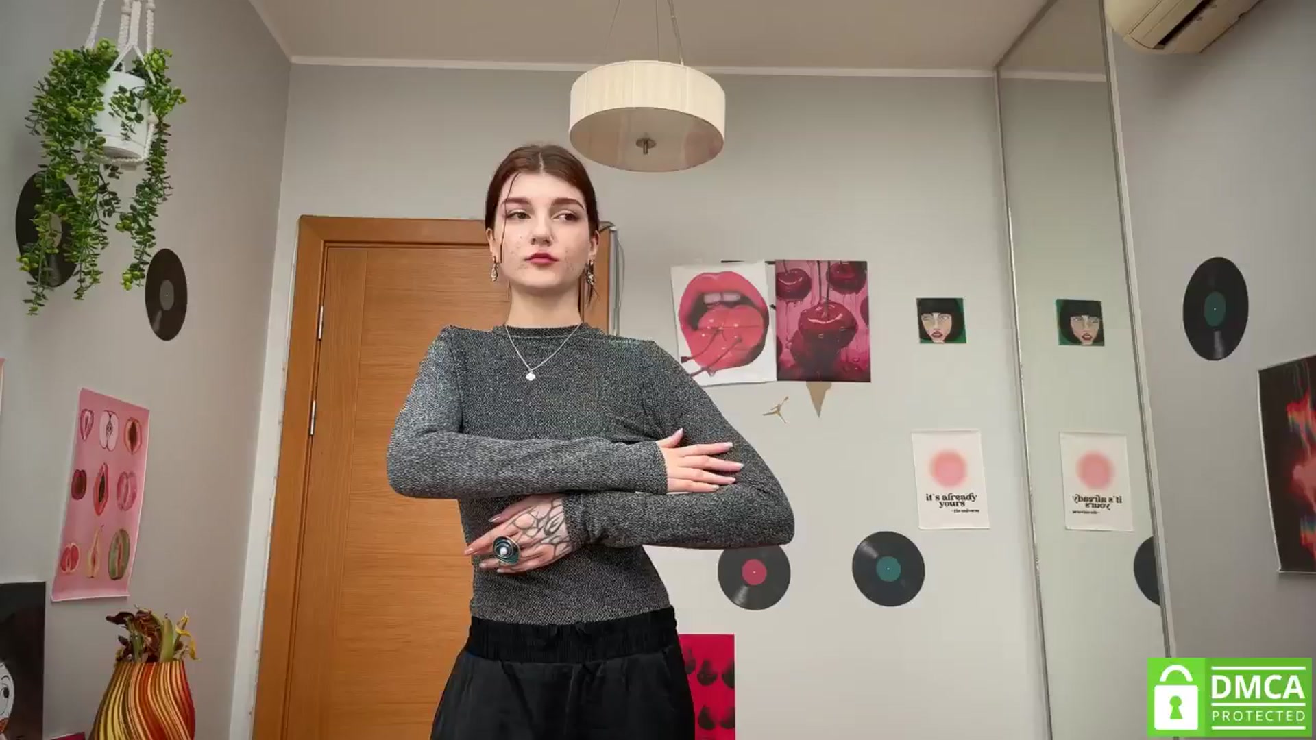 Gallery image thumbnail from BellaCute__'s myfreecams stream on, 03/20/2025, 08:49 image 14 of 20
