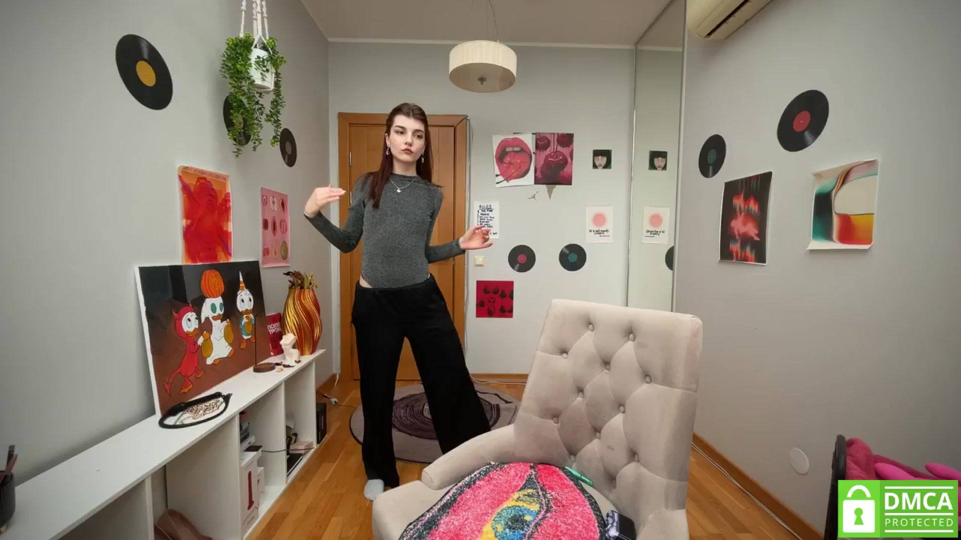 Gallery image thumbnail from BellaCute__'s myfreecams stream on, 03/20/2025, 11:48 image 2 of 20