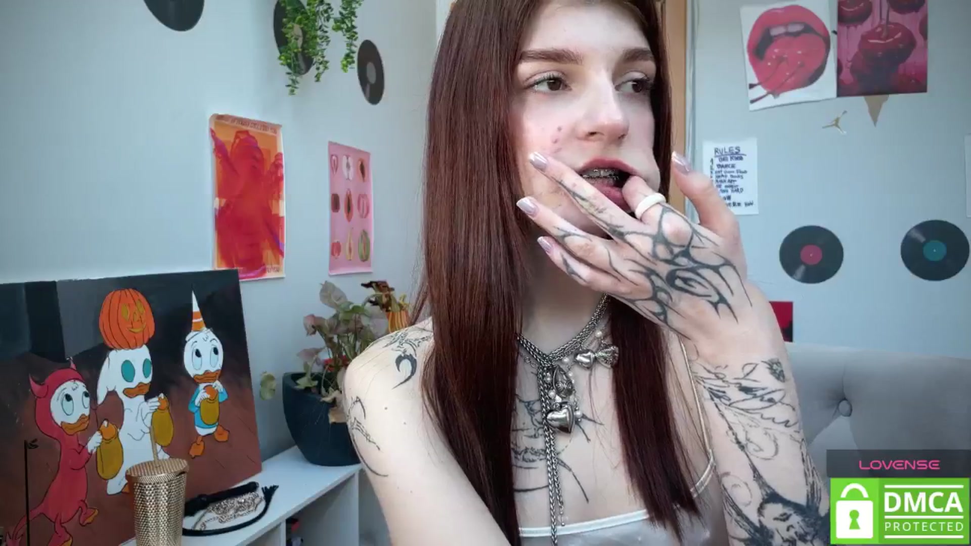 Gallery image thumbnail from BellaCute__'s myfreecams stream on, 03/21/2025, 08:43 image 12 of 20