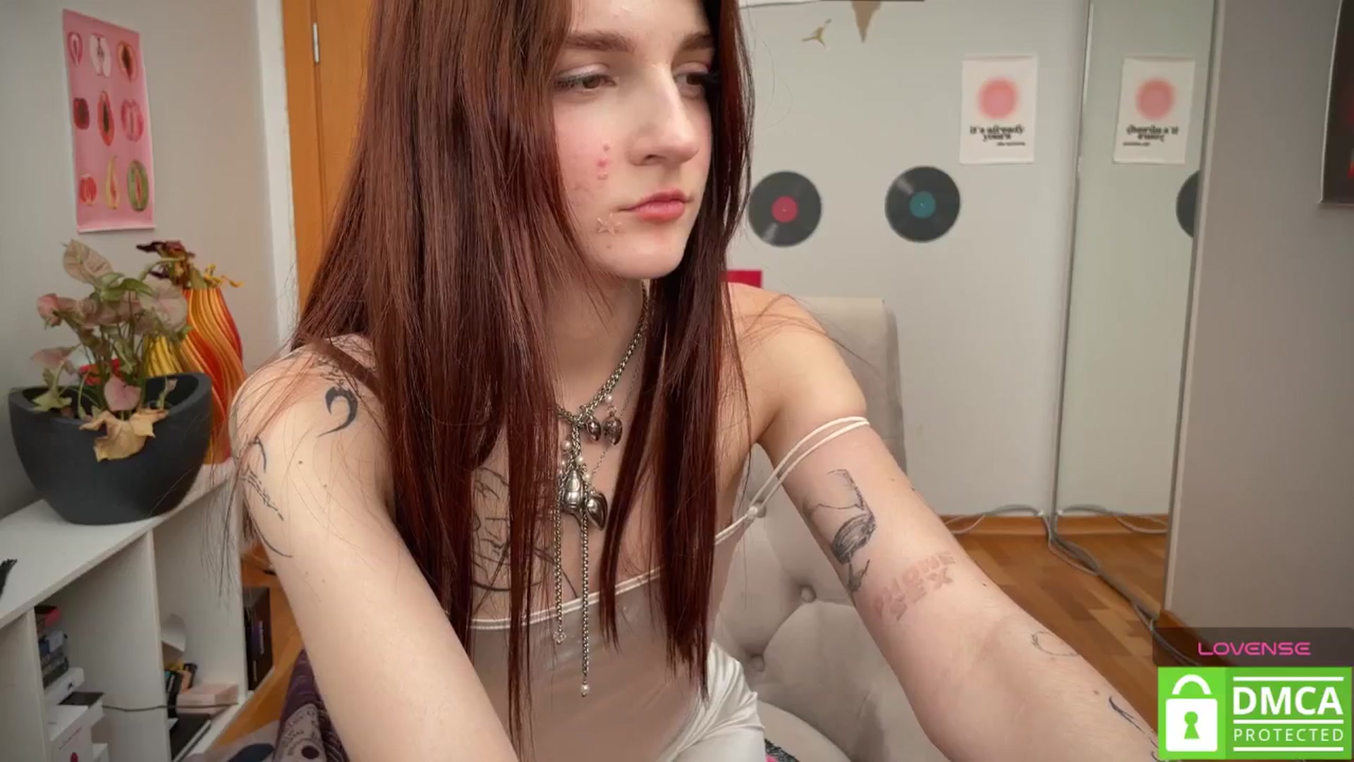Gallery image thumbnail from BellaCute__'s myfreecams stream on, 03/21/2025, 10:40 image 19 of 20