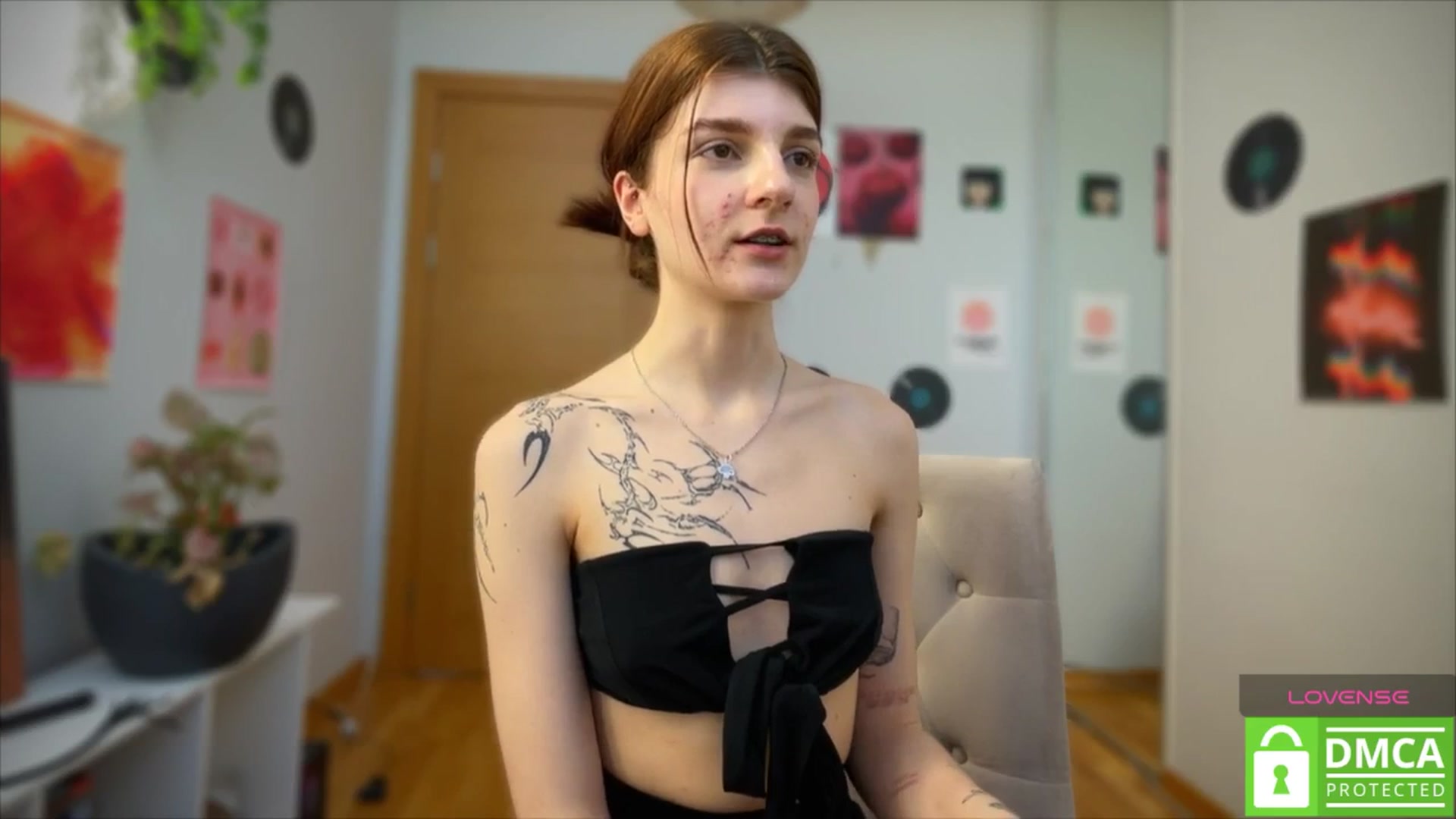 Gallery image thumbnail from BellaCute__'s myfreecams stream on, 03/22/2025, 11:56 image 10 of 20