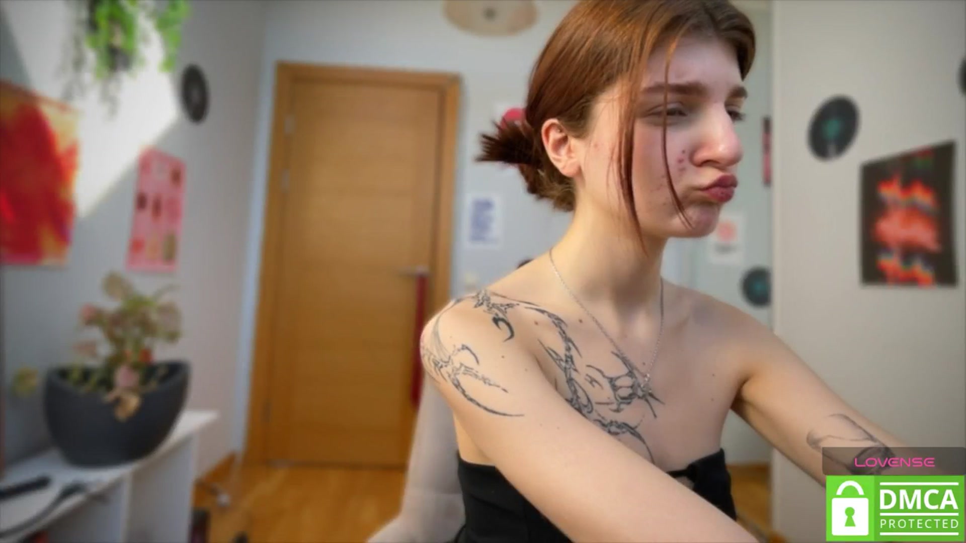 Gallery image thumbnail from BellaCute__'s myfreecams stream on, 03/22/2025, 12:24 image 13 of 20