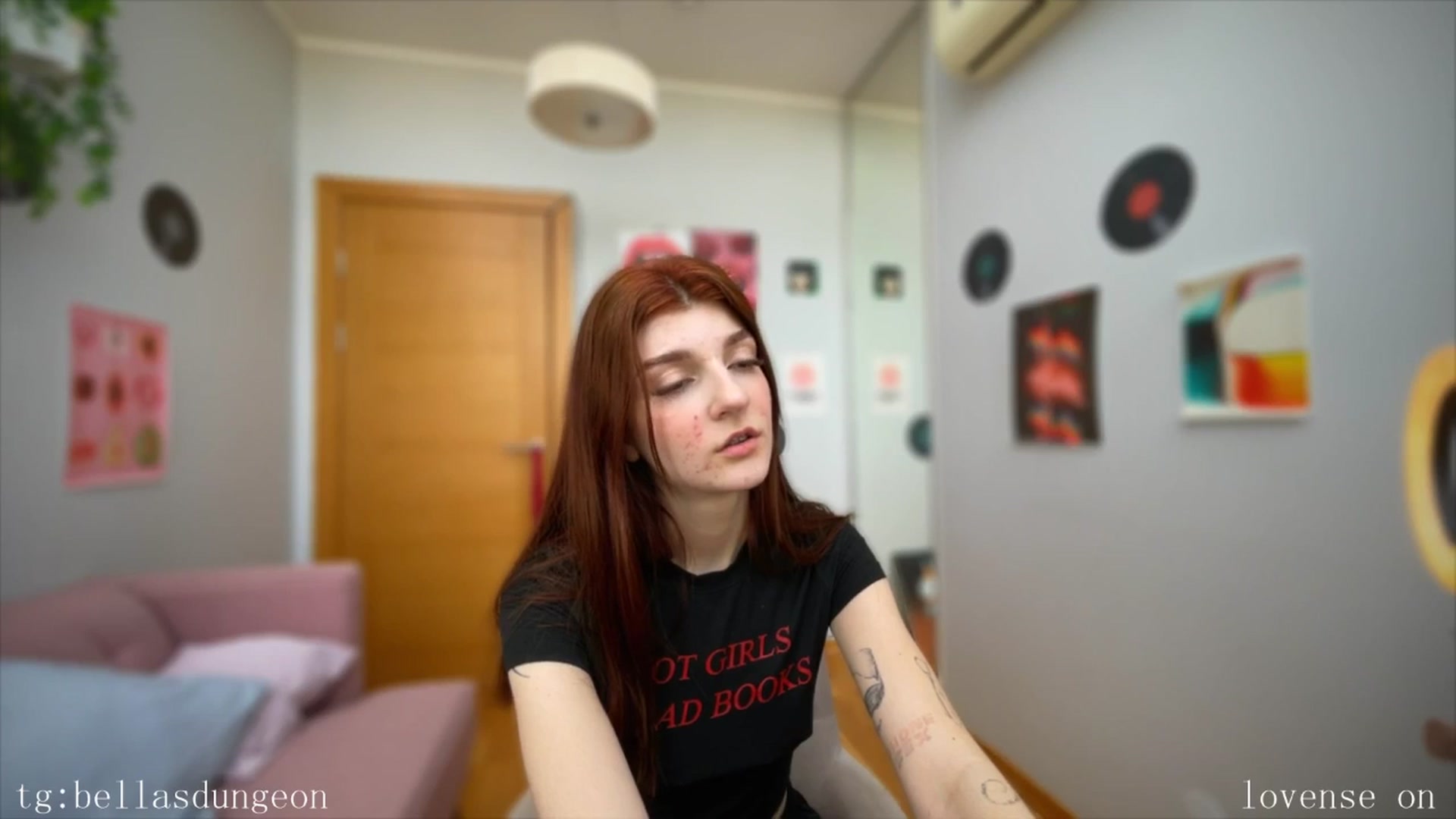 Gallery image thumbnail from BellaCute__'s myfreecams stream on, 04/04/2025, 07:55 image 13 of 20