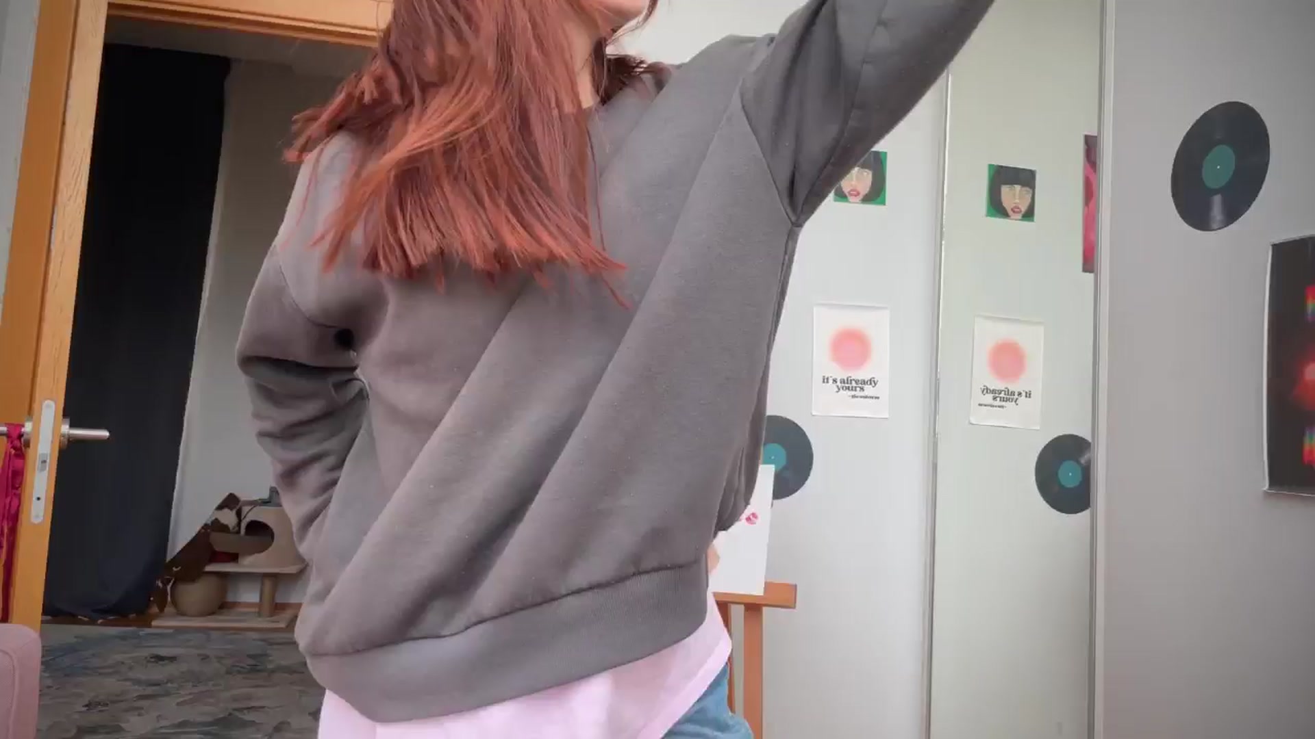 Gallery image thumbnail from BellaCute__'s myfreecams stream on, 04/28/2025, 08:06 image 7 of 20