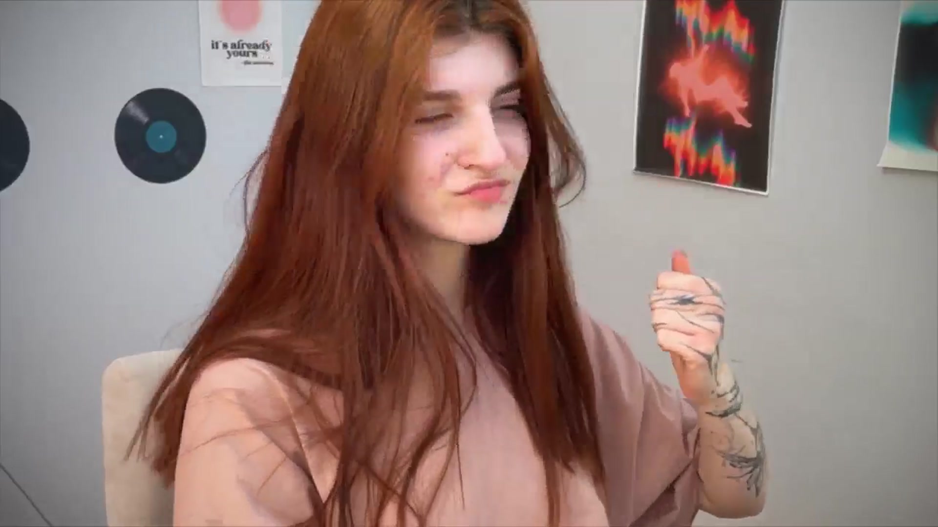 Gallery image thumbnail from BellaCute__'s myfreecams stream on, 05/10/2025, 11:18 image 12 of 20