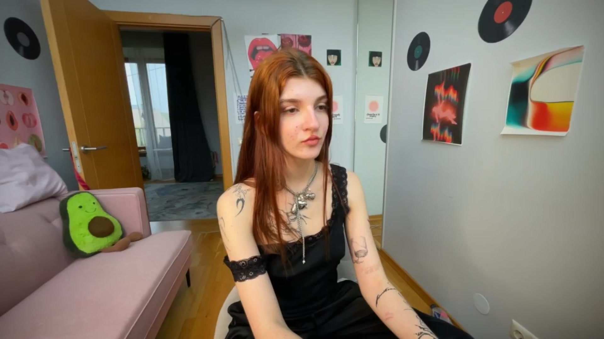 Gallery image thumbnail from BellaCute__'s myfreecams stream on, 05/15/2025, 11:11 image 5 of 20