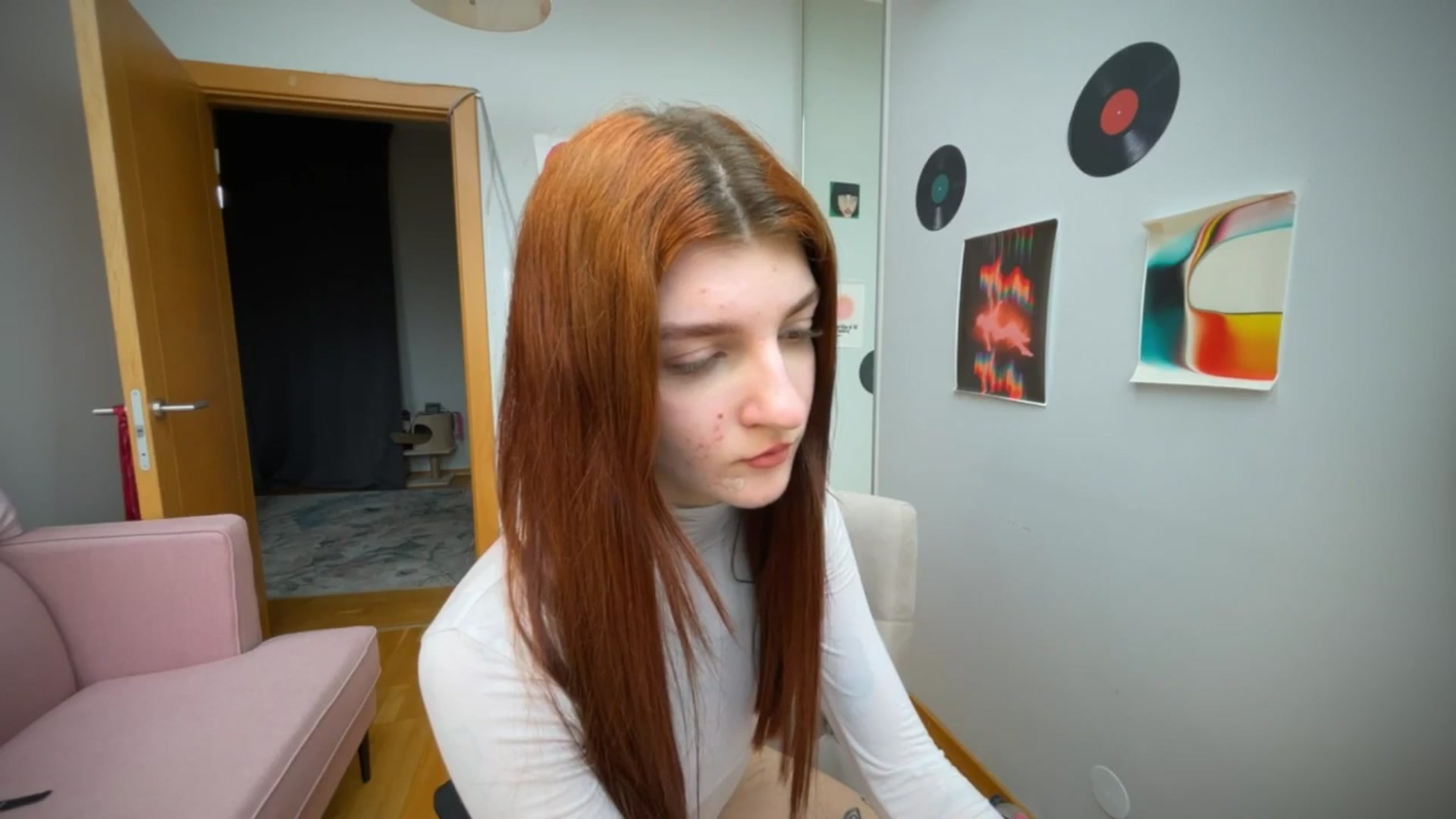 Gallery image thumbnail from BellaCute__'s myfreecams stream on, 05/16/2025, 09:04 image 11 of 20