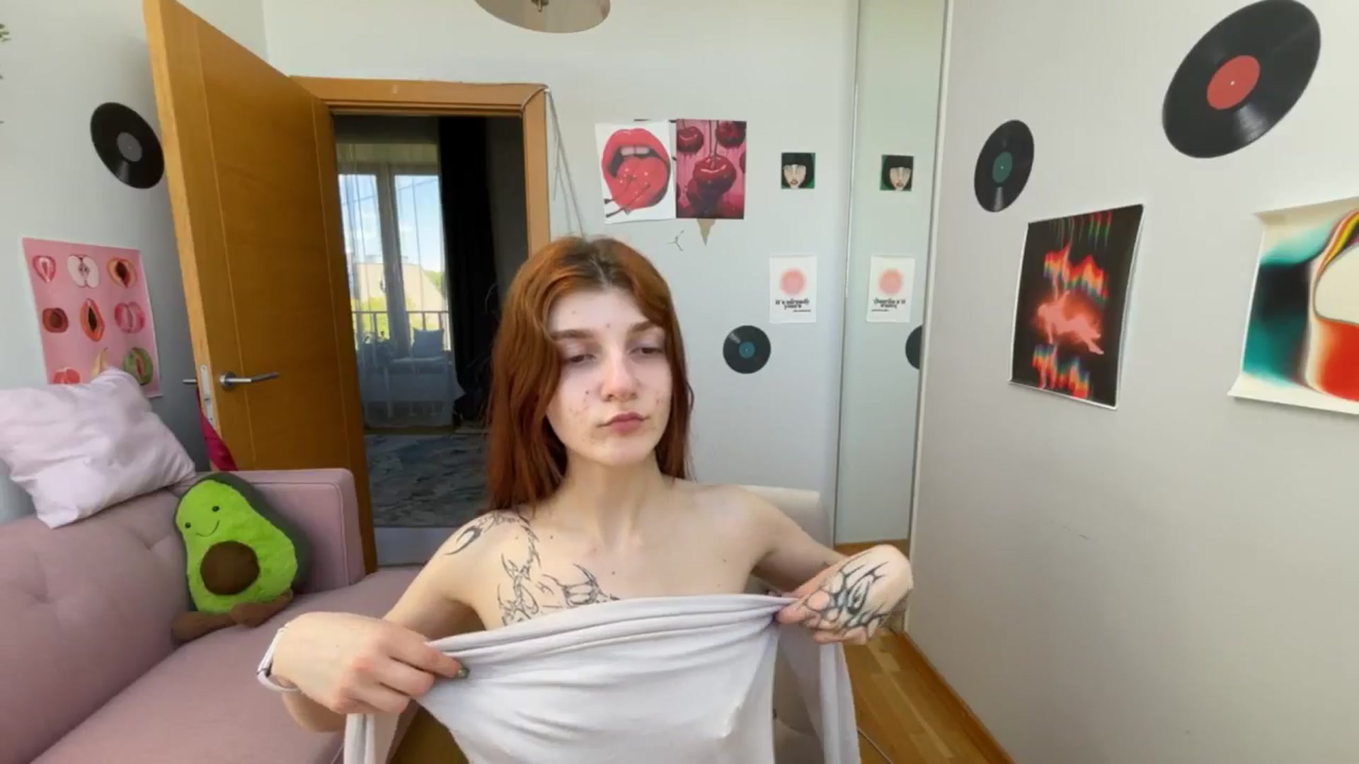 Gallery image thumbnail from BellaCute__'s myfreecams stream on, 05/20/2025, 10:42 image 19 of 20