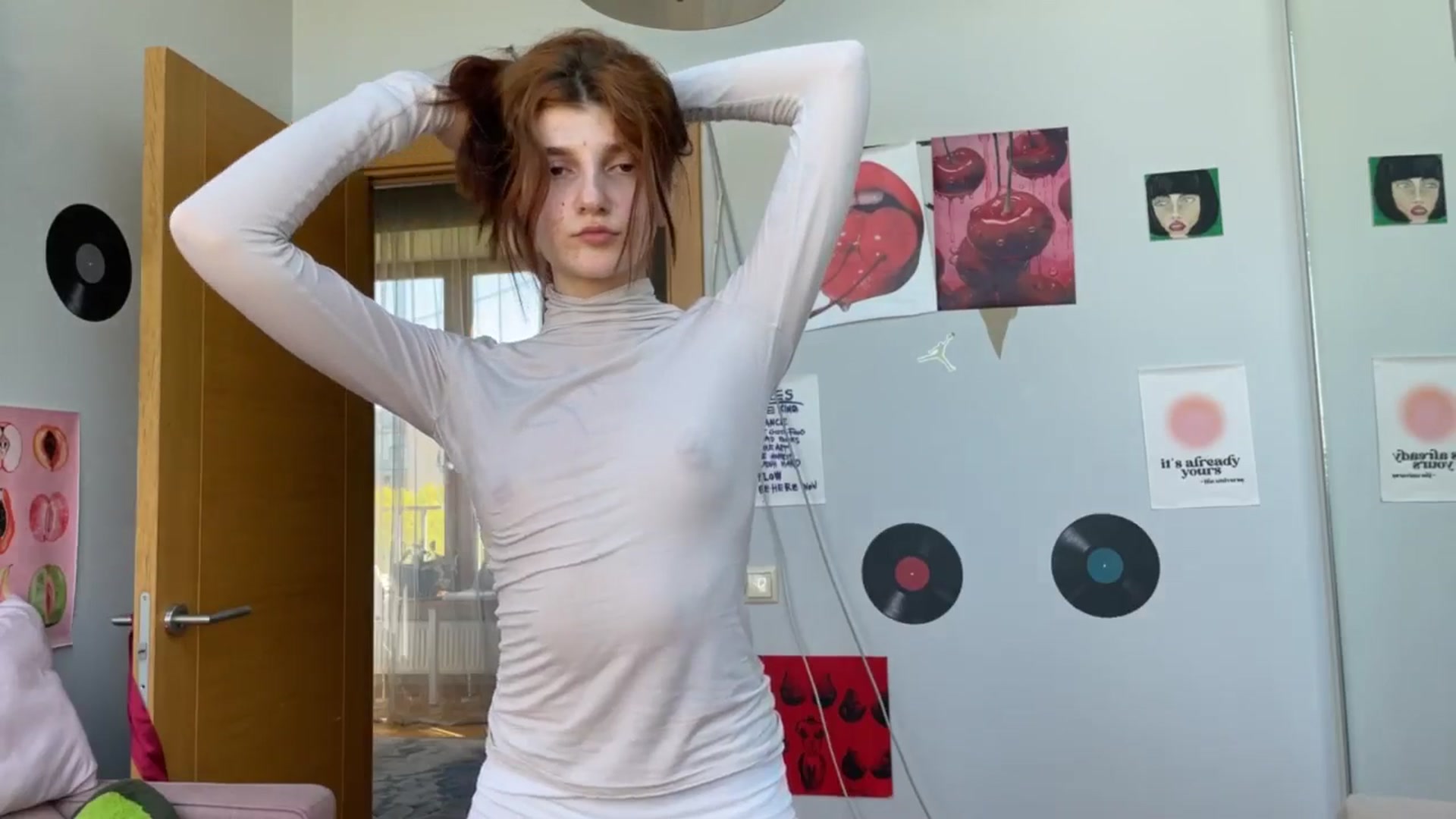 Gallery image thumbnail from BellaCute__'s myfreecams stream on, 05/20/2025, 10:42 image 5 of 20