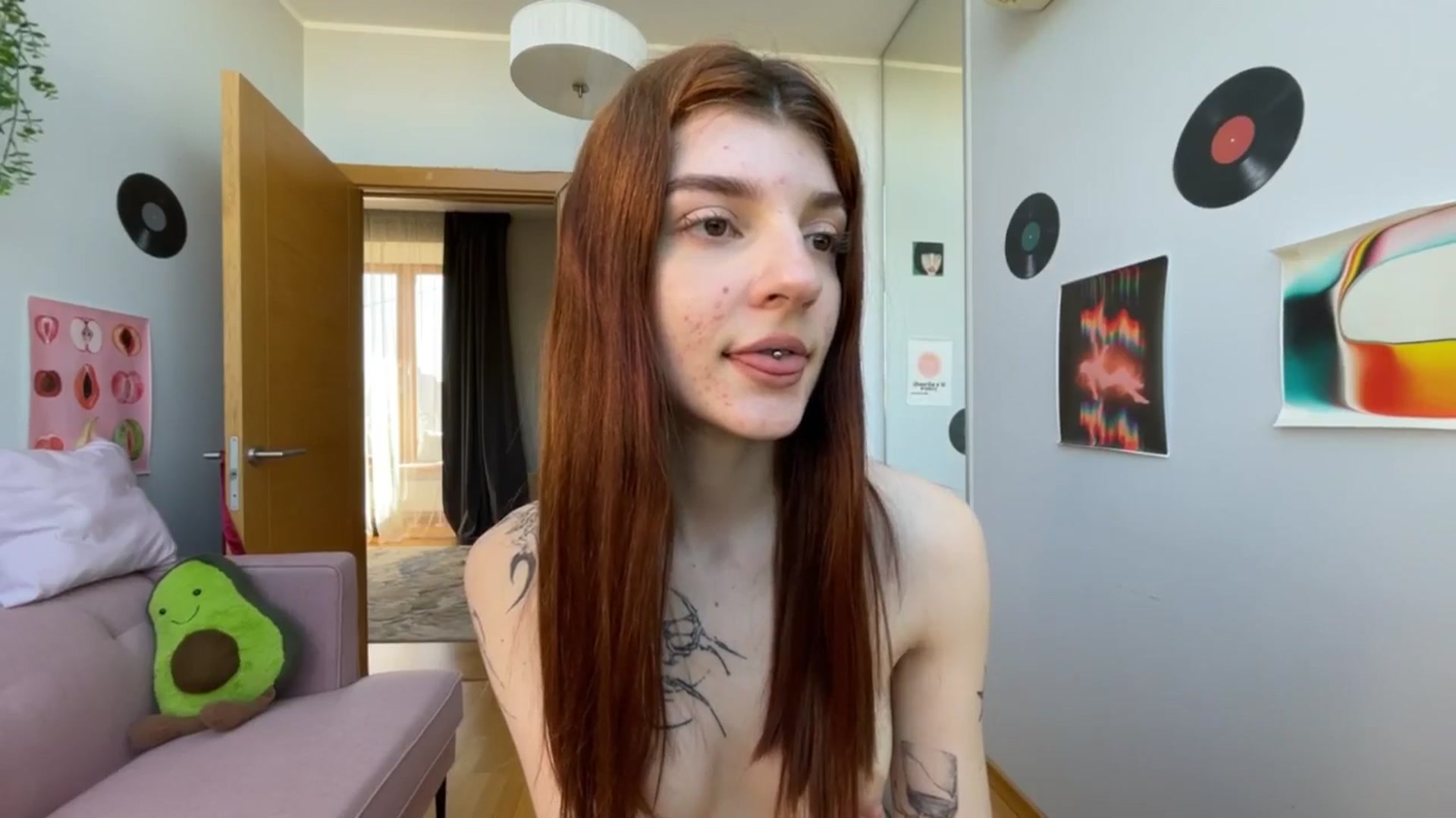 Gallery image thumbnail from BellaCute__'s myfreecams stream on, 05/21/2025, 07:59 image 11 of 20
