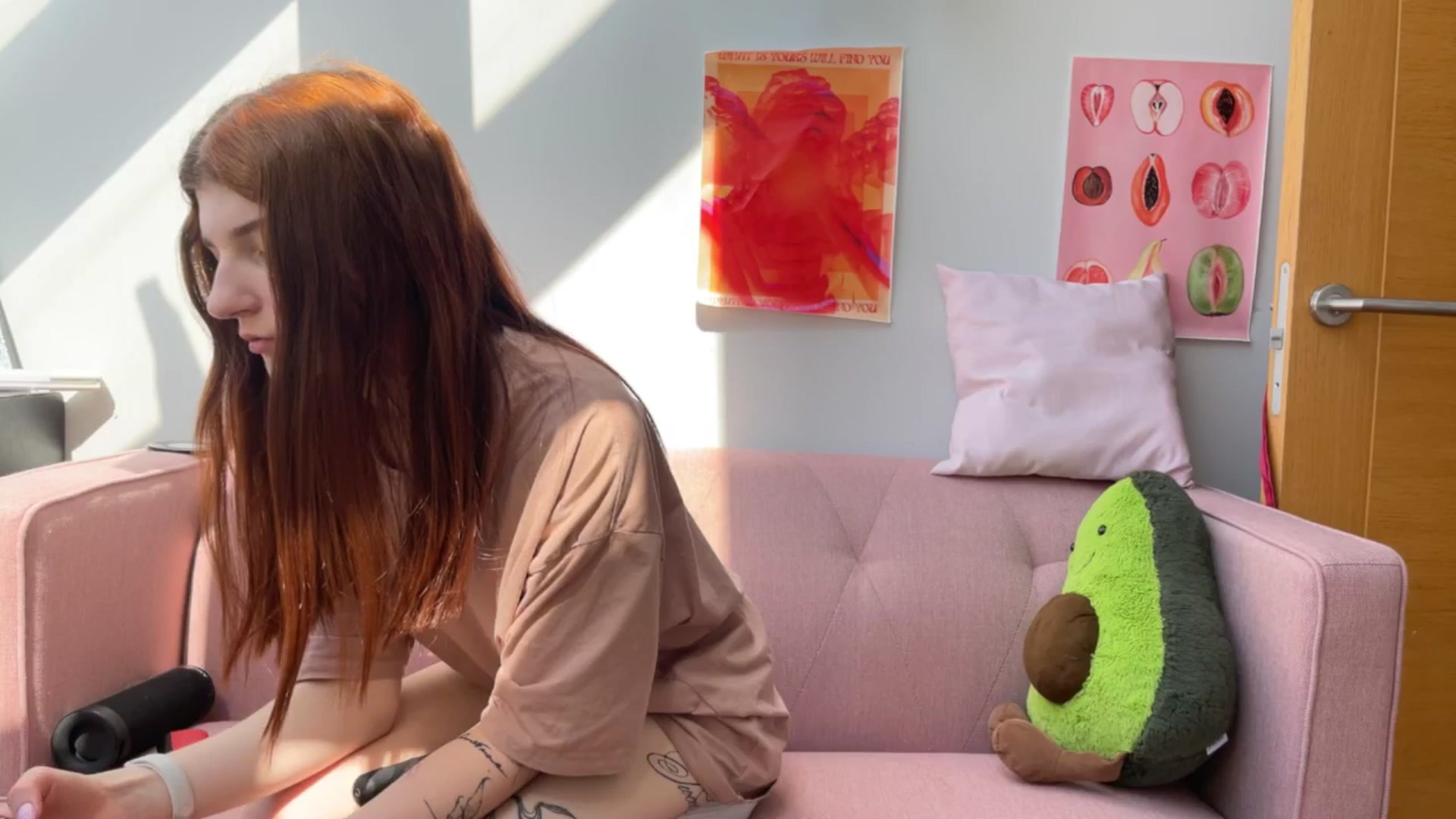 Gallery image thumbnail from BellaCute__'s myfreecams stream on, 05/21/2025, 11:07 image 15 of 20