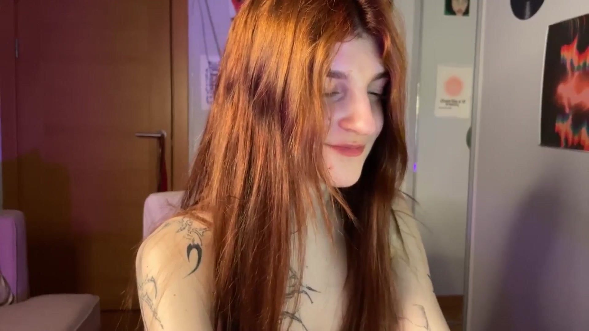 Gallery image thumbnail from BellaCute__'s myfreecams stream on, 05/26/2025, 21:38 image 10 of 20