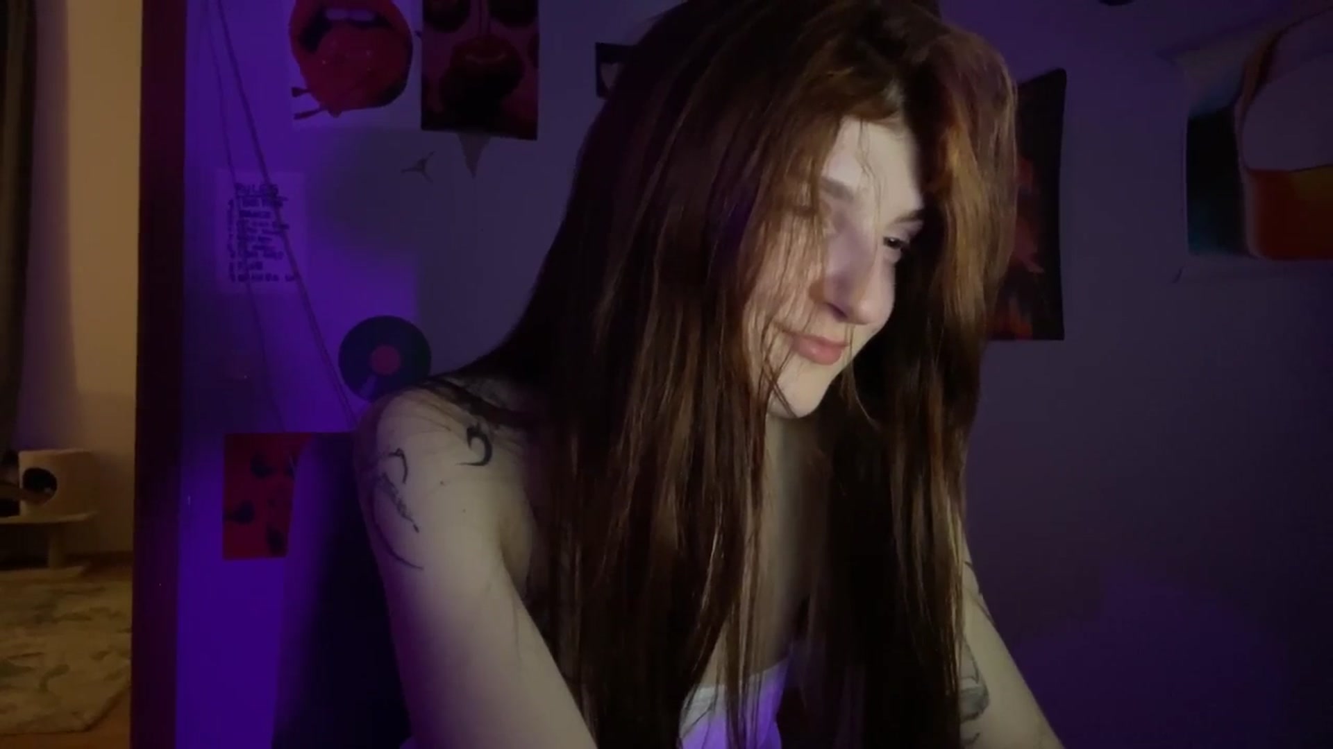 Gallery image thumbnail from BellaCute__'s myfreecams stream on, 05/26/2025, 21:38 image 14 of 20