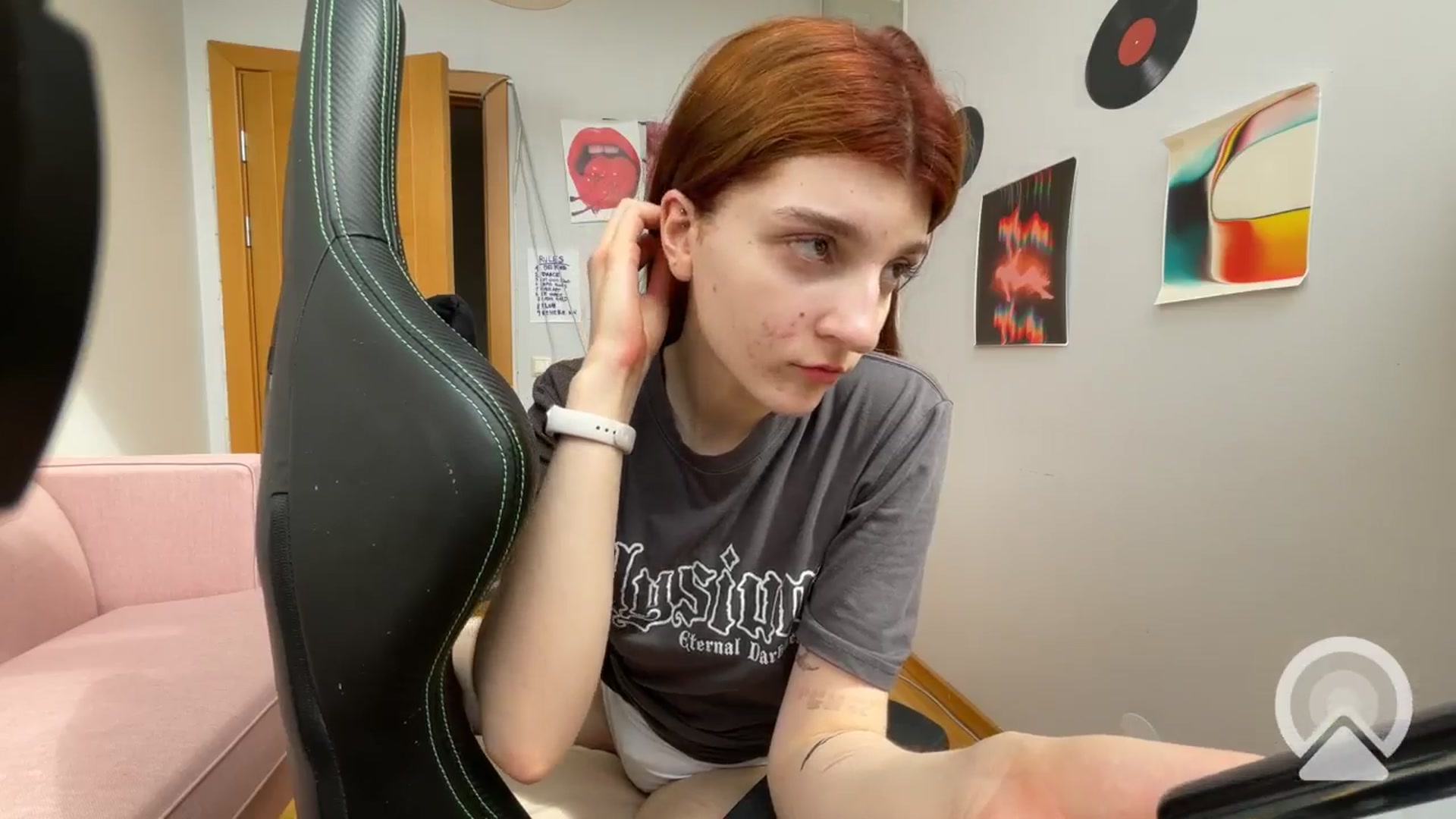 Gallery image thumbnail from BellaCute__'s myfreecams stream on, 05/29/2025, 13:03 image 4 of 20