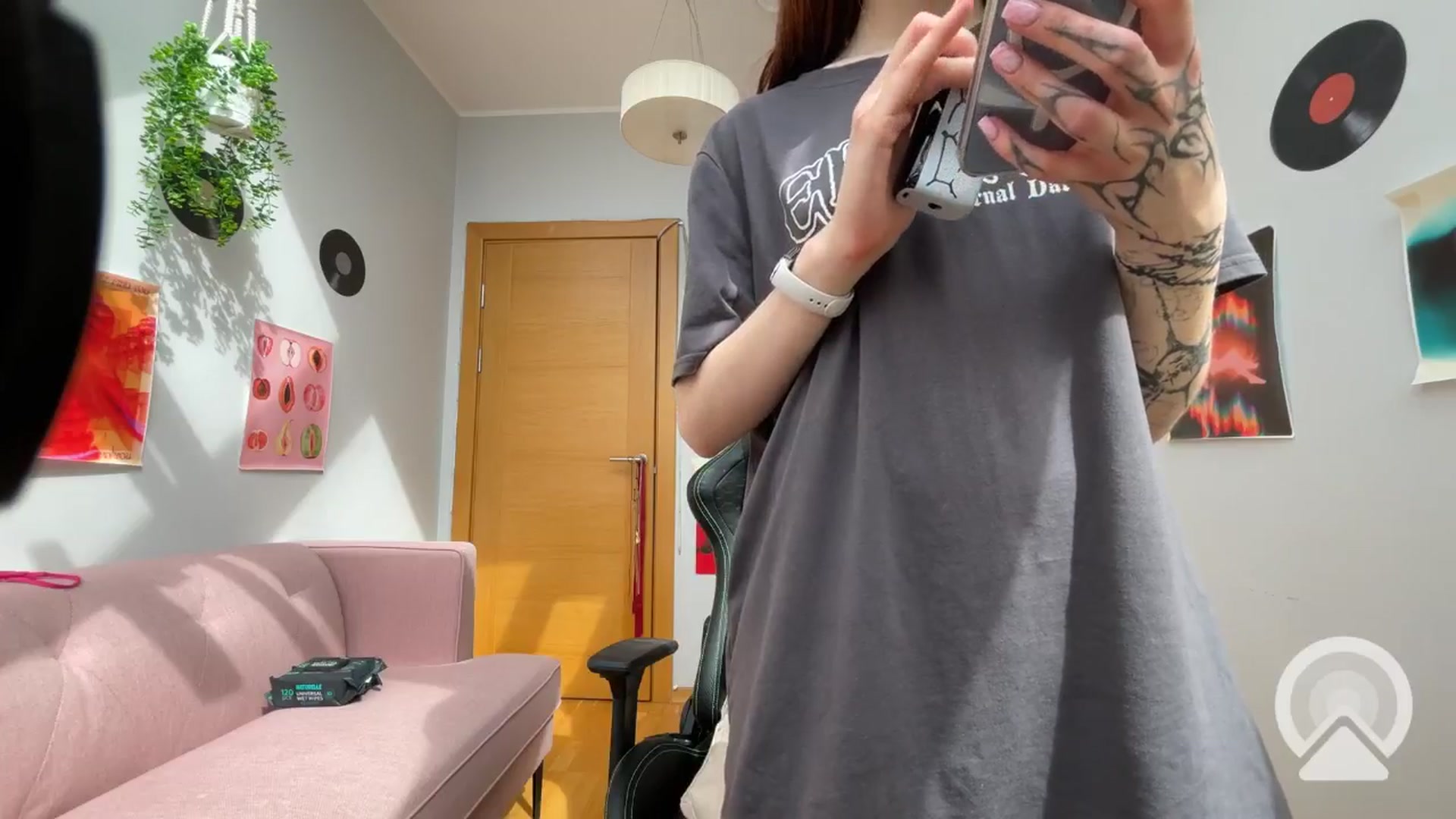 Gallery image thumbnail from BellaCute__'s myfreecams stream on, 05/29/2025, 13:03 image 17 of 20
