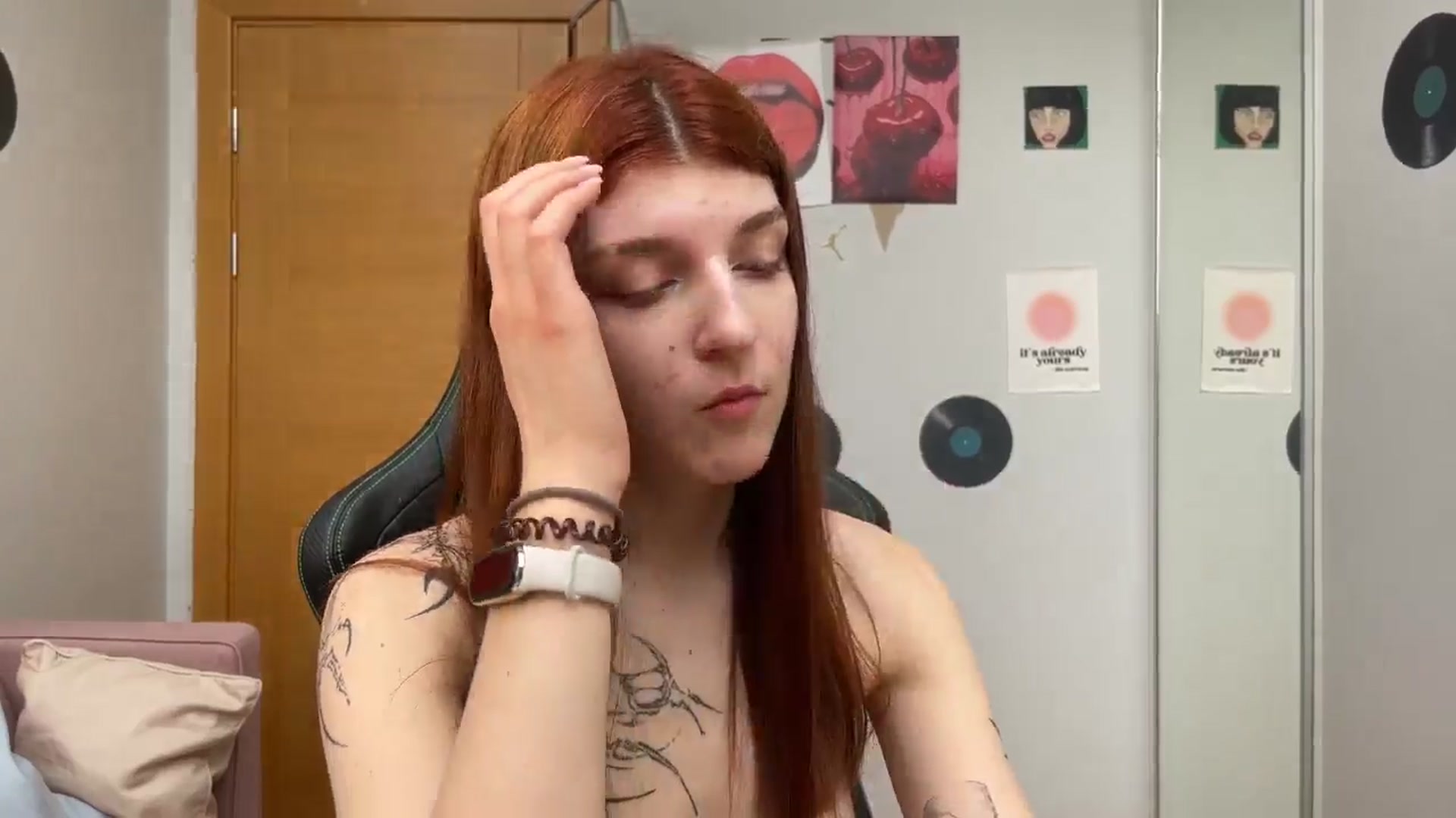 Gallery image thumbnail from BellaCute__'s myfreecams stream on, 06/06/2025, 08:53 image 9 of 20