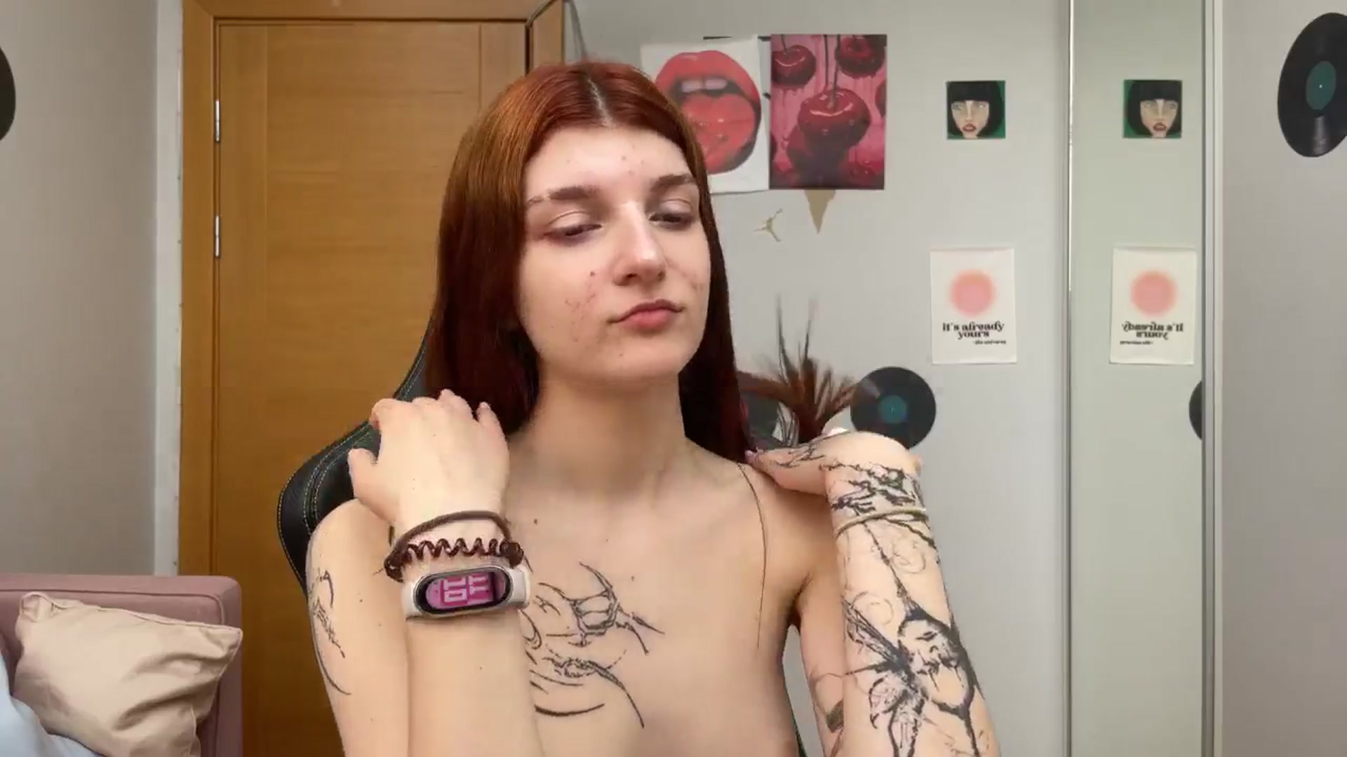 Gallery image thumbnail from BellaCute__'s myfreecams stream on, 06/06/2025, 08:53 image 8 of 20