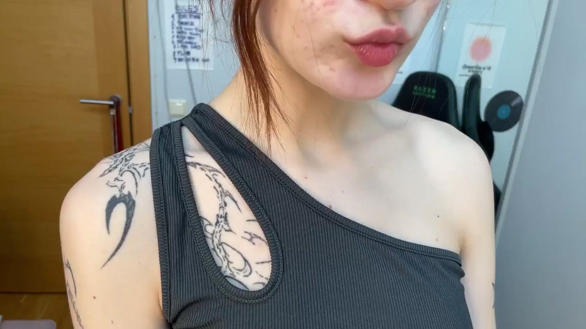 Gallery image thumbnail from BellaCute__'s myfreecams stream on, 06/25/2025, 07:43 image 15 of 20