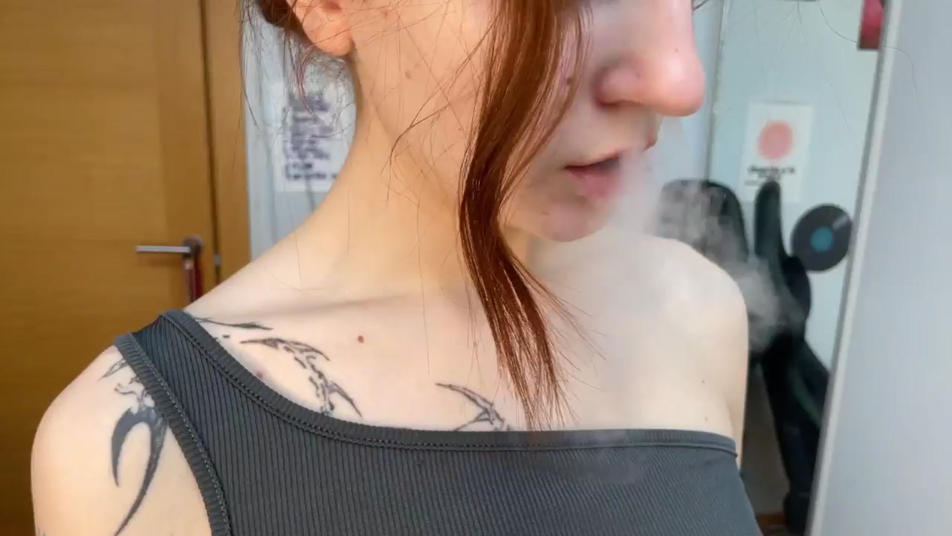 Gallery image thumbnail from BellaCute__'s myfreecams stream on, 06/25/2025, 07:43 image 17 of 20