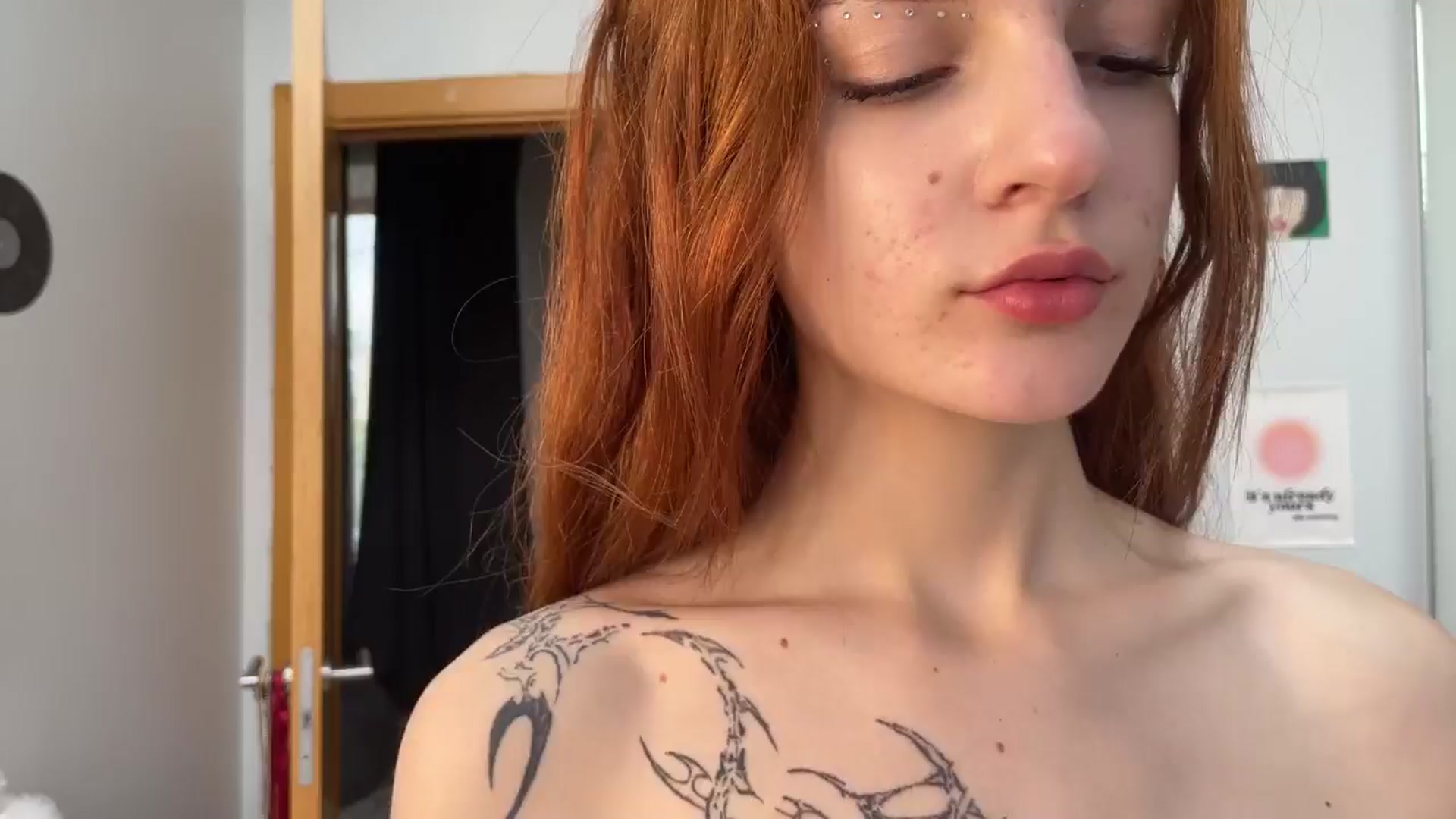 Gallery image thumbnail from BellaCute__'s myfreecams stream on, 07/08/2025, 07:36 image 2 of 20