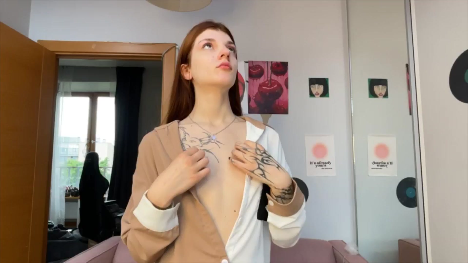 Gallery image thumbnail from BellaCute__'s myfreecams stream on, 07/30/2025, 07:52 image 6 of 20