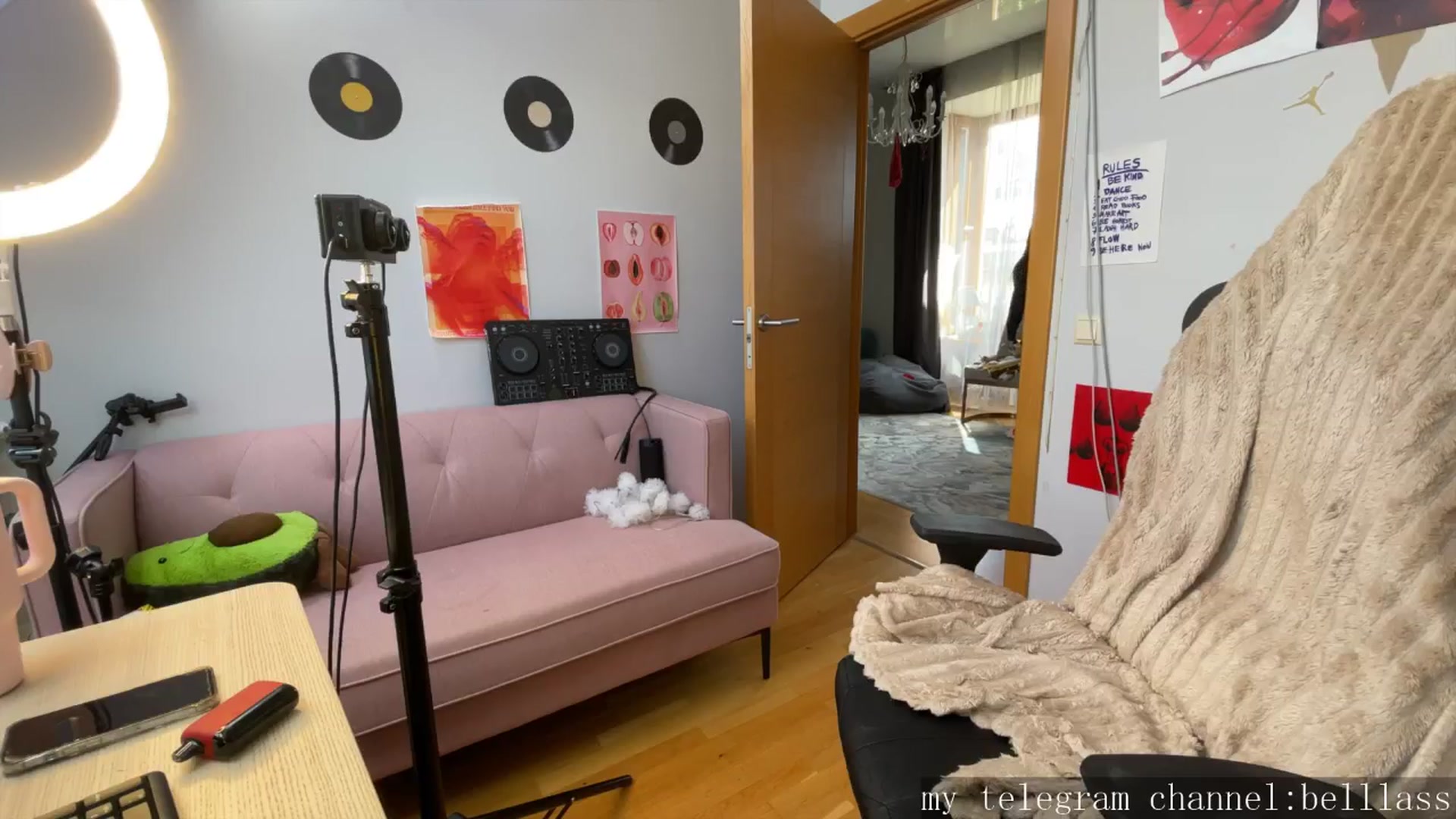 Gallery image thumbnail from BellaCute__'s myfreecams stream on, 08/20/2025, 08:56 image 19 of 20