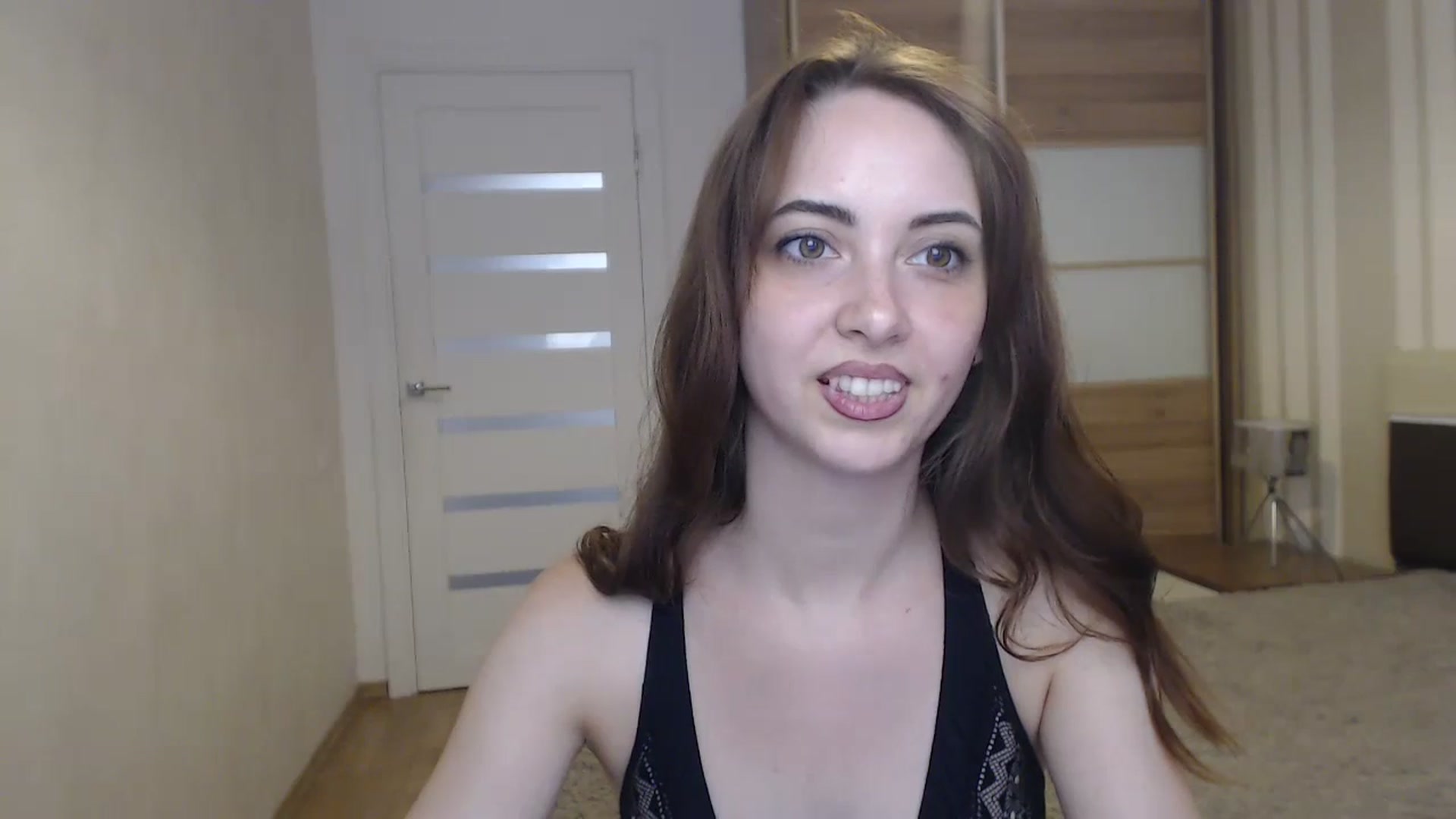 Gallery image thumbnail from BellaDream_m's myfreecams stream on, 06/25/2024, 12:45 image 20 of 20