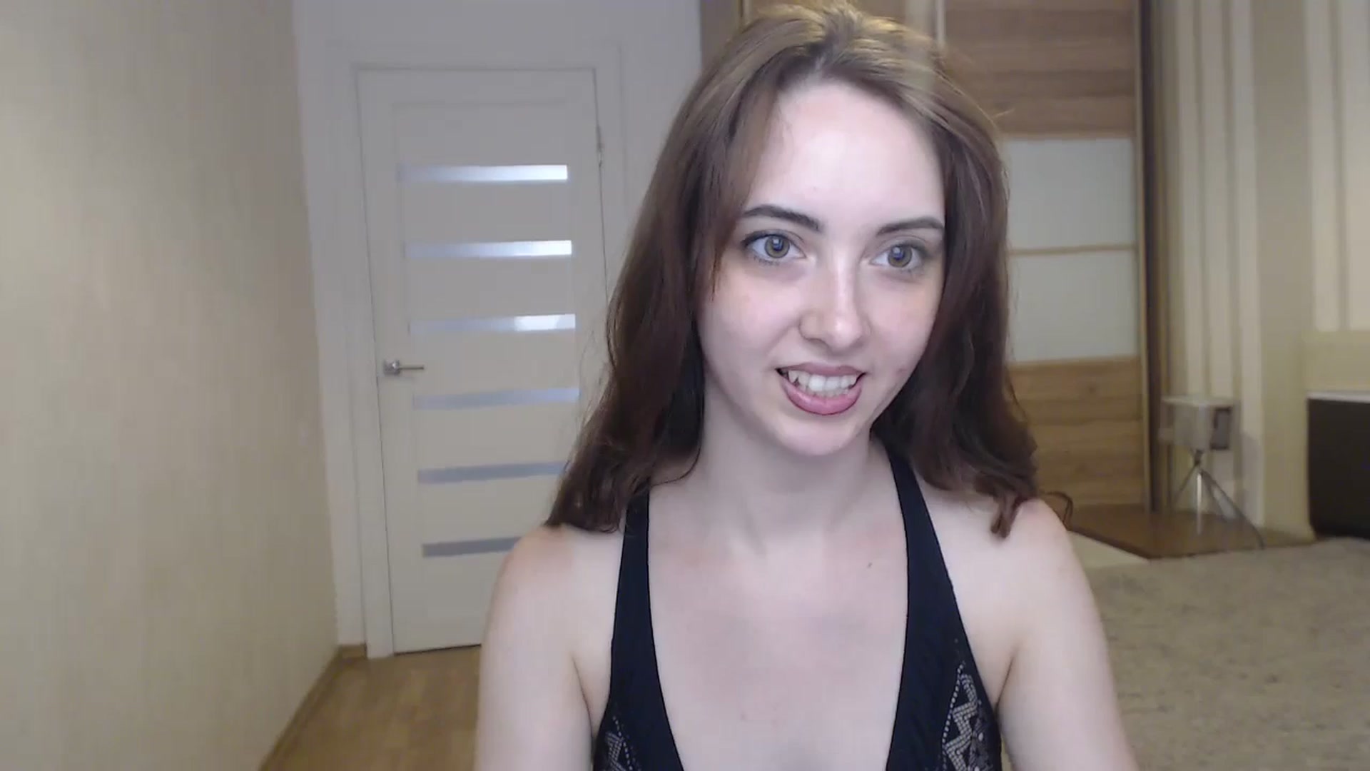 Gallery image thumbnail from BellaDream_m's myfreecams stream on, 06/25/2024, 12:45 image 4 of 20