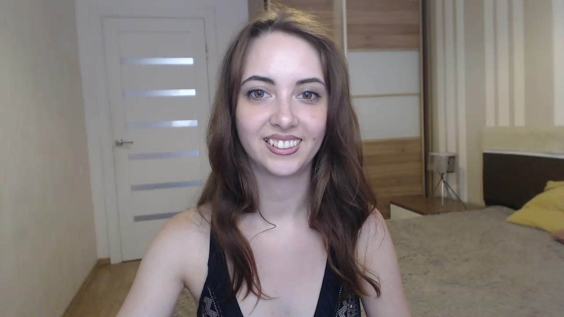 Gallery image thumbnail from BellaDream_m's myfreecams stream on, 06/25/2024, 14:08 image 18 of 20