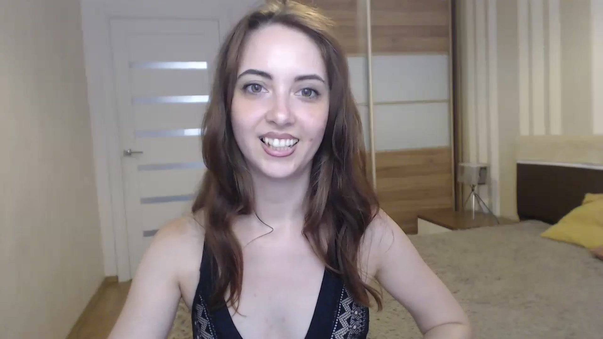 Gallery image thumbnail from BellaDream_m's myfreecams stream on, 06/25/2024, 14:08 image 11 of 20