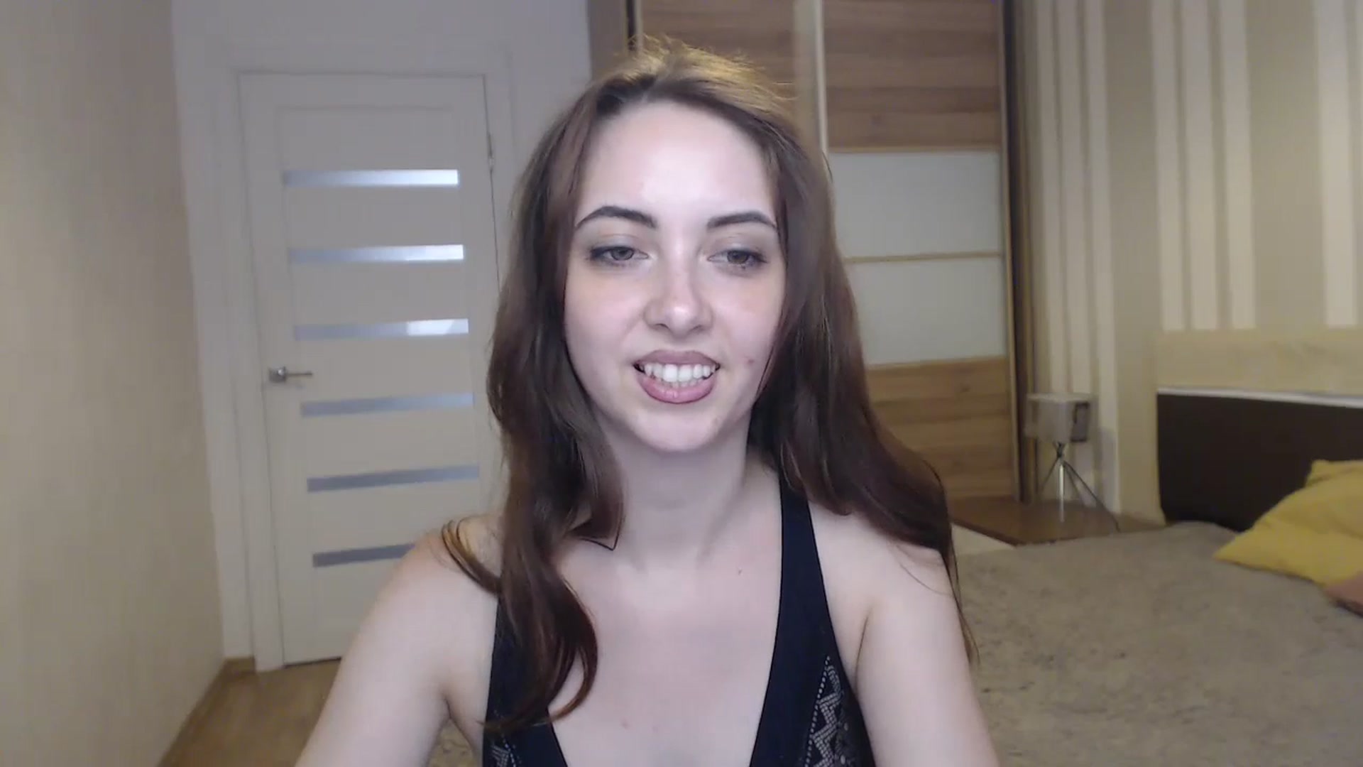 Gallery image thumbnail from BellaDream_m's myfreecams stream on, 06/25/2024, 14:08 image 4 of 20