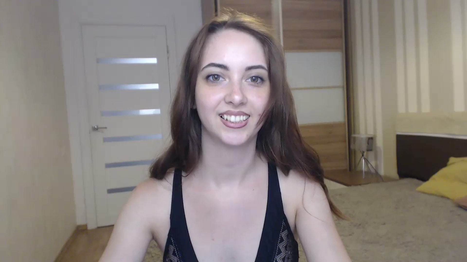 Gallery image thumbnail from BellaDream_m's myfreecams stream on, 06/25/2024, 14:08 image 7 of 20