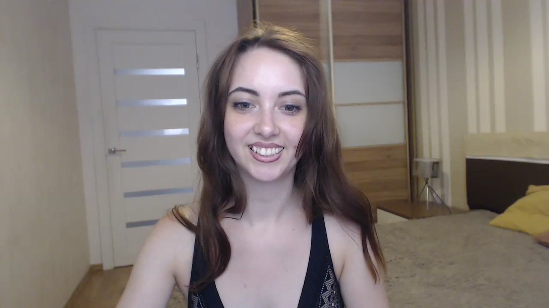 Gallery image thumbnail from BellaDream_m's myfreecams stream on, 06/25/2024, 14:08 image 2 of 20