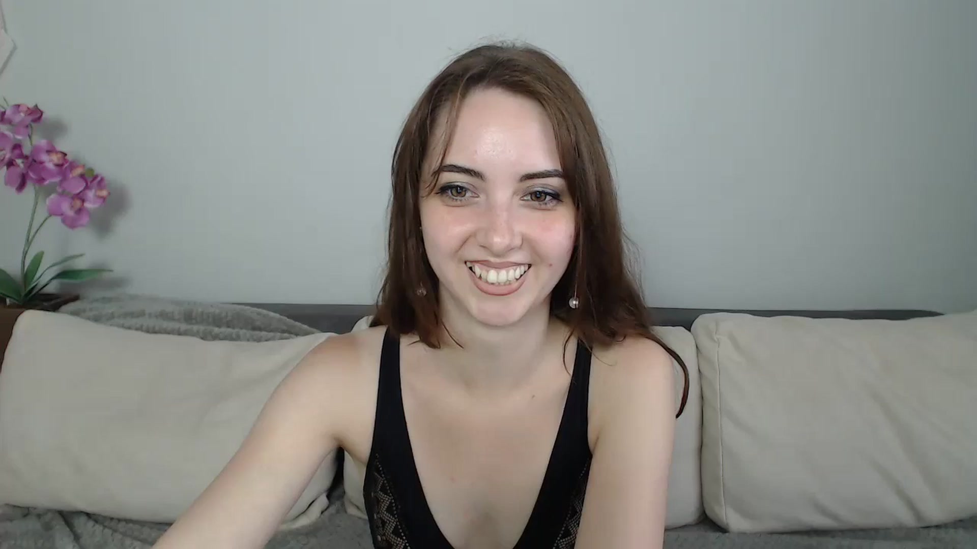 Gallery image thumbnail from BellaDream_m's myfreecams stream on, 06/26/2024, 13:43 image 12 of 20