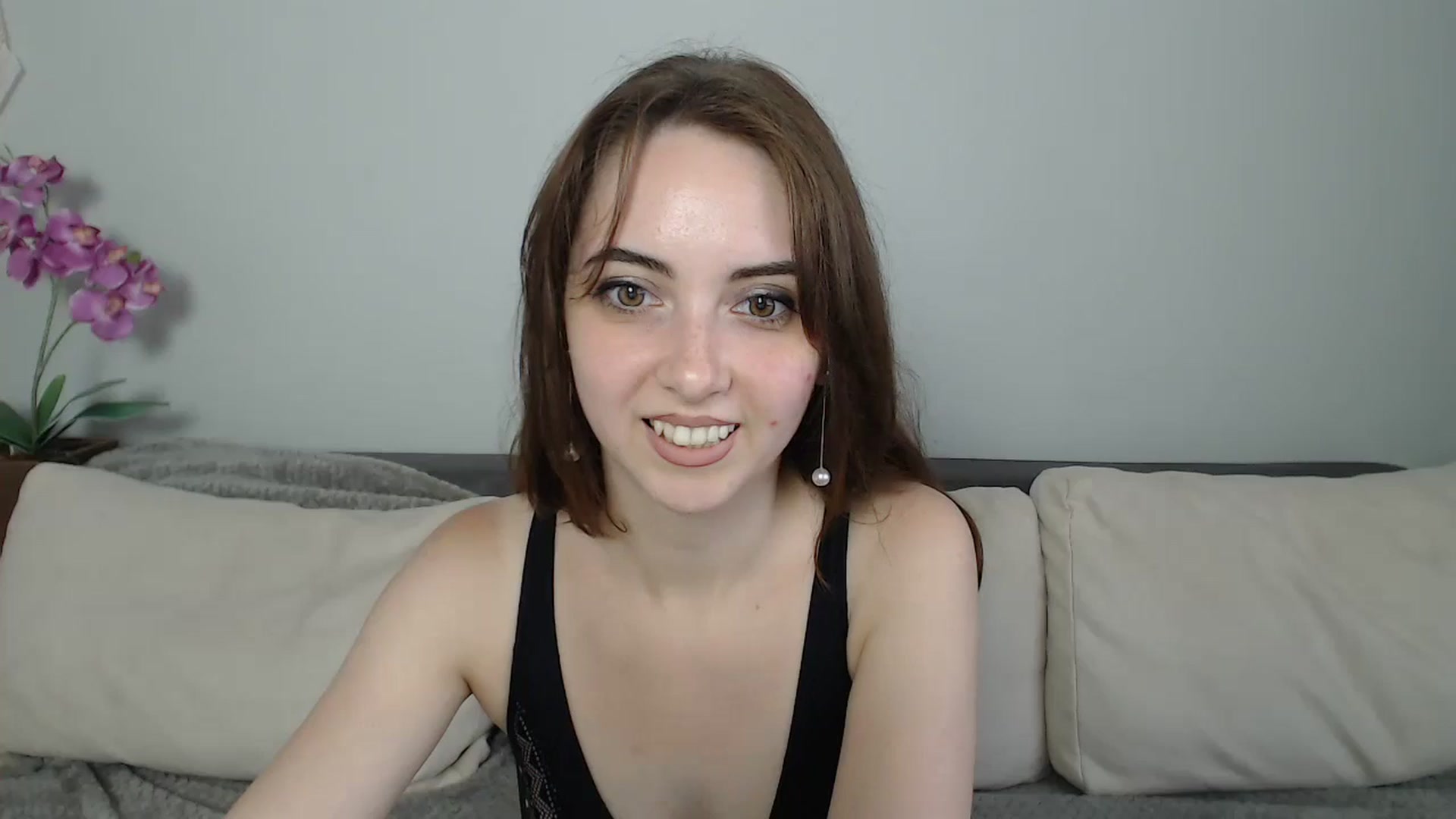 Gallery image thumbnail from BellaDream_m's myfreecams stream on, 06/26/2024, 13:43 image 1 of 20