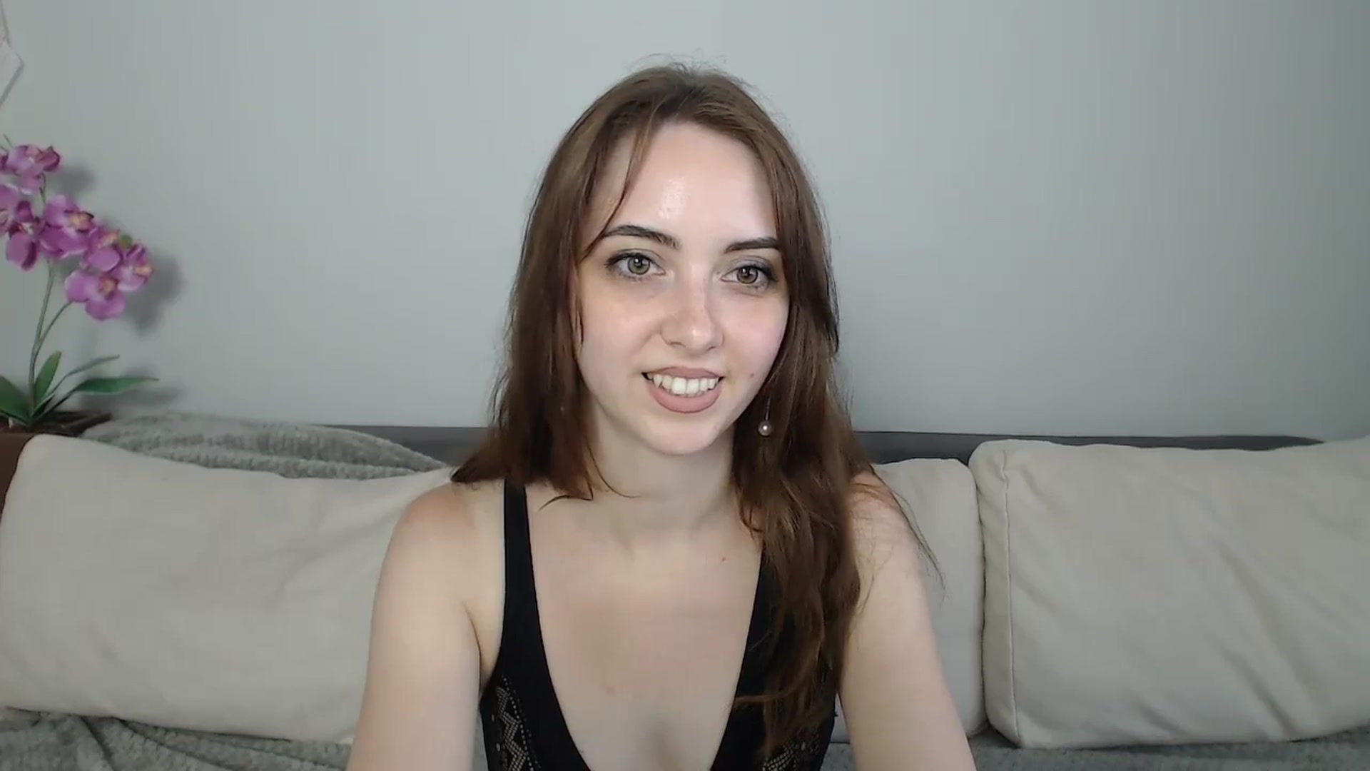 Gallery image thumbnail from BellaDream_m's myfreecams stream on, 06/26/2024, 15:01 image 8 of 20