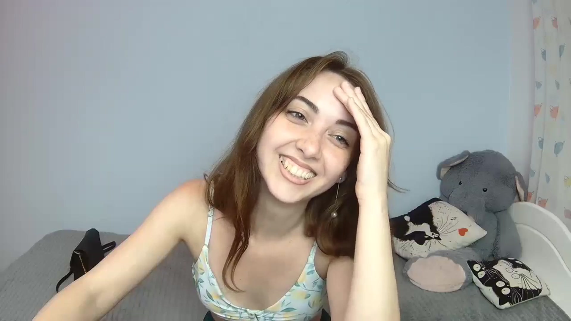 Gallery image thumbnail from BellaDream_m's myfreecams stream on, 06/29/2024, 01:16 image 16 of 20