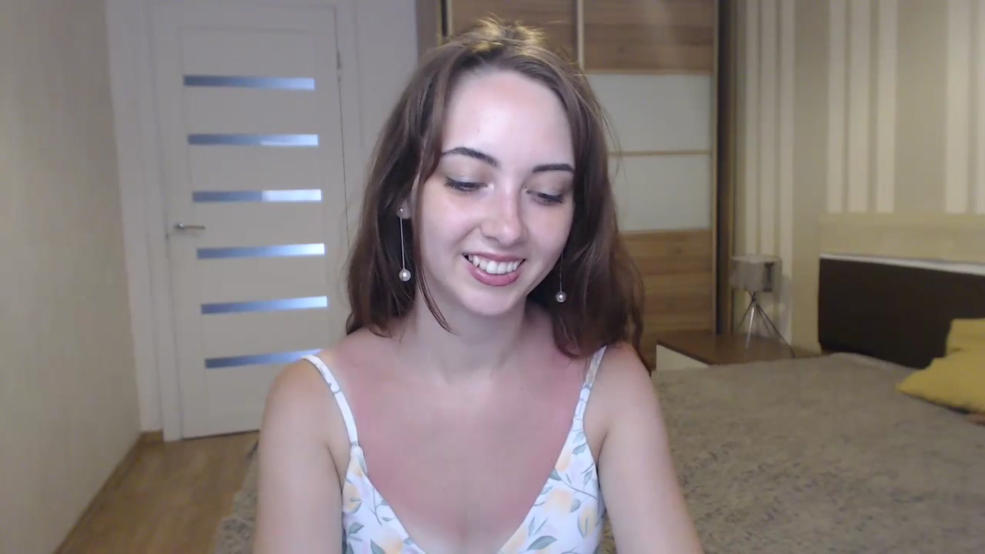 Gallery image thumbnail from BellaDream_m's myfreecams stream on, 07/01/2024, 11:21 image 9 of 20
