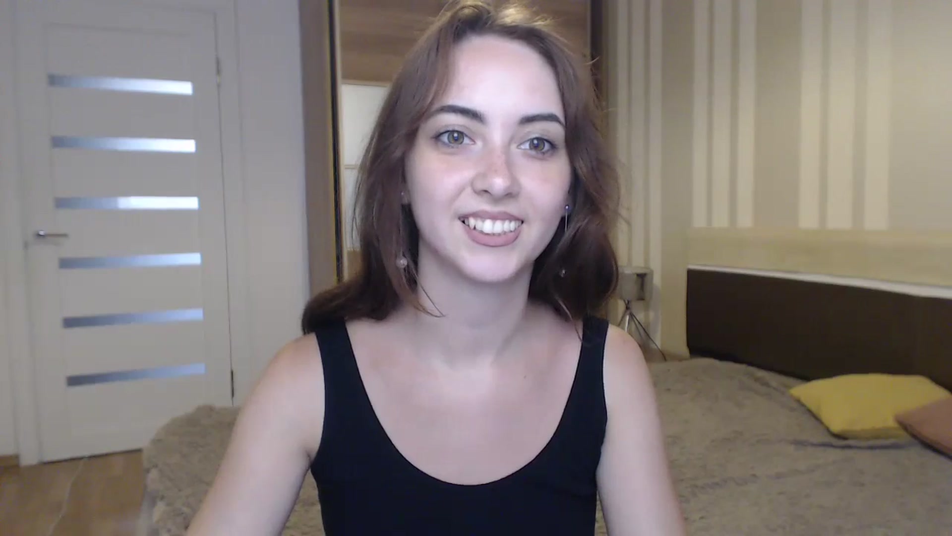 Gallery image thumbnail from BellaDream_m's myfreecams stream on, 07/03/2024, 08:59 image 12 of 20
