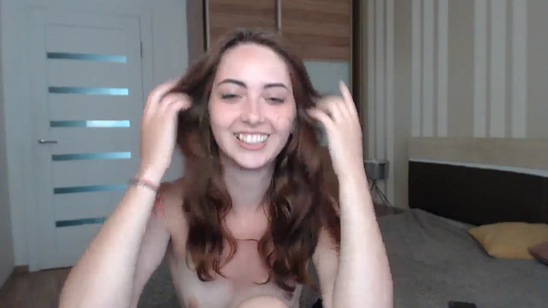 Gallery image thumbnail from BellaDream_m's myfreecams stream on, 07/03/2024, 11:36 image 18 of 20