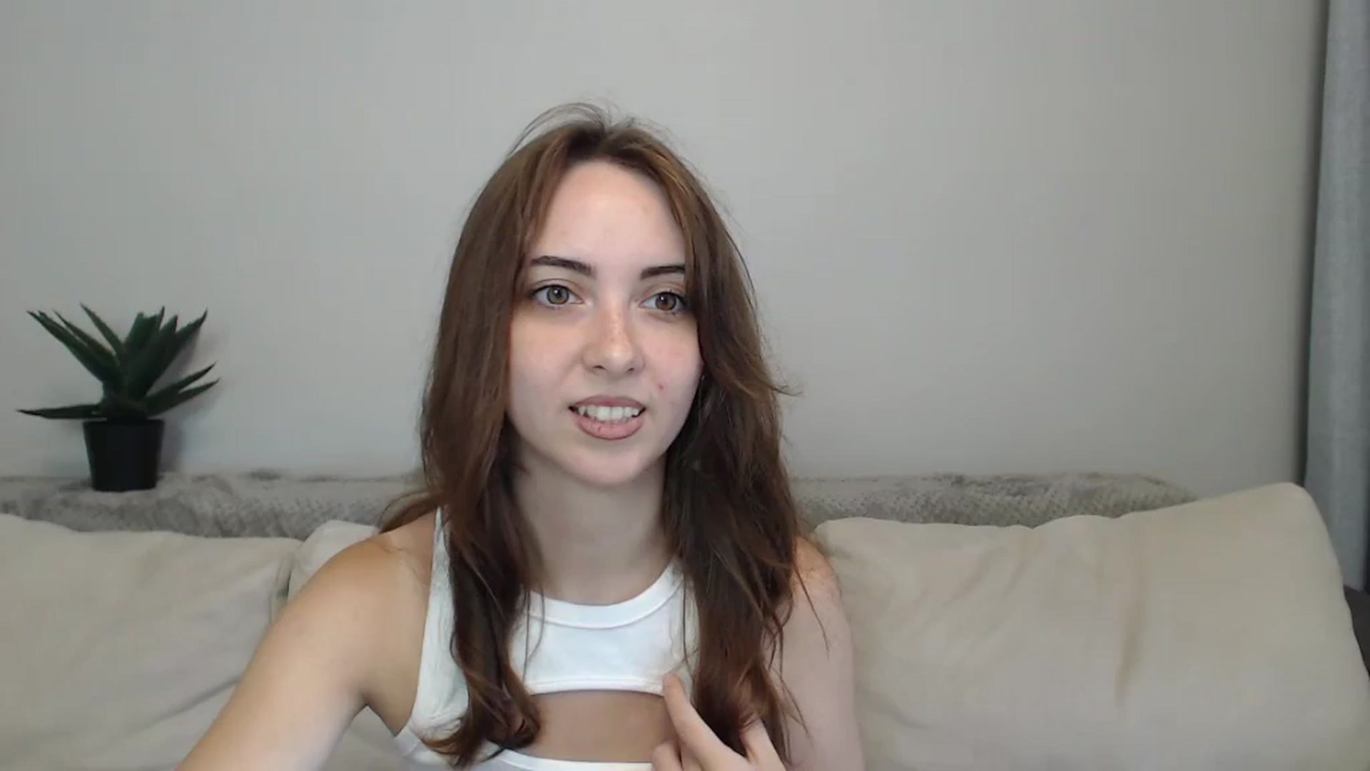 Gallery image thumbnail from BellaDream_m's myfreecams stream on, 07/05/2024, 07:15 image 17 of 20