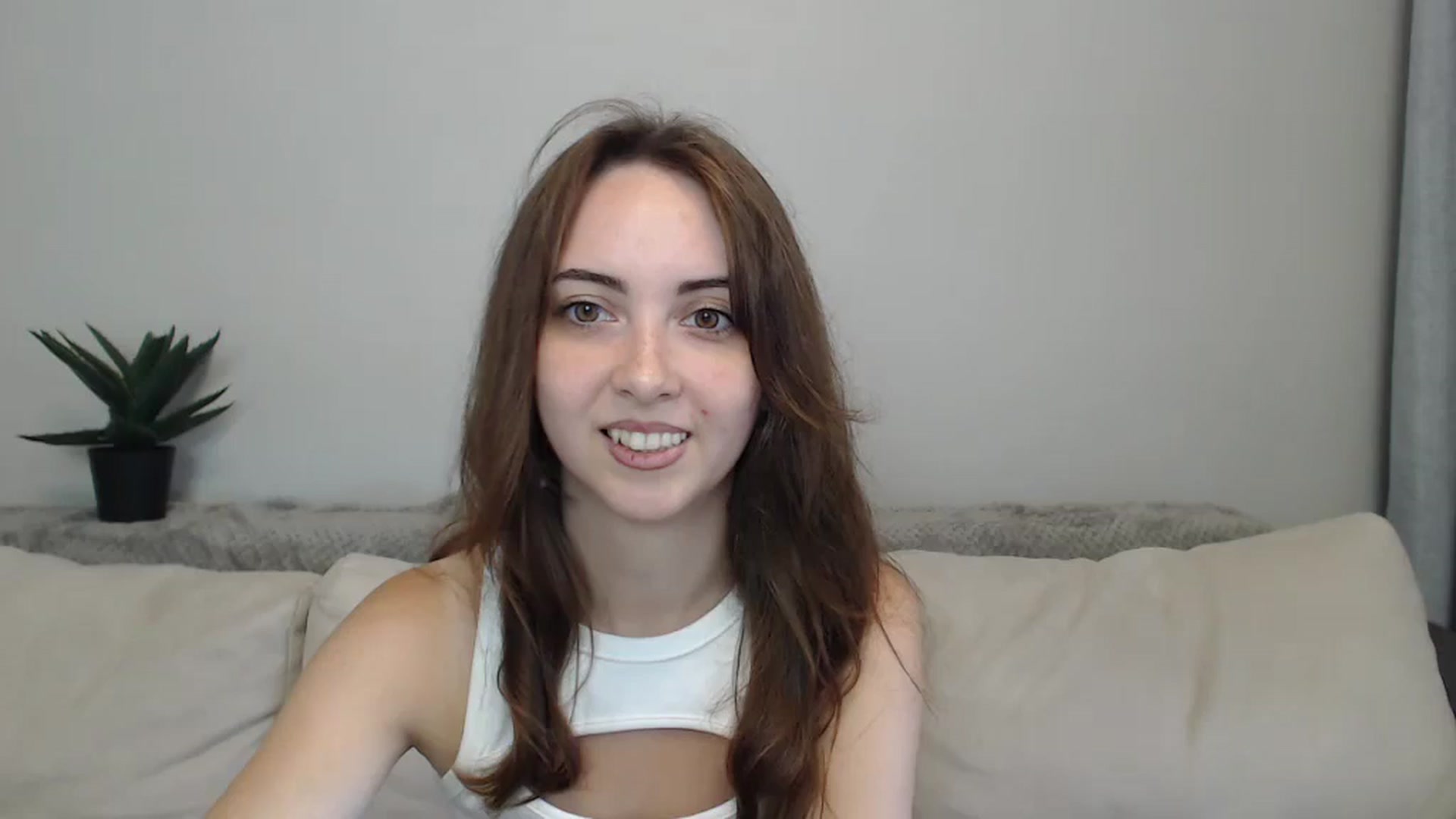 Gallery image thumbnail from BellaDream_m's myfreecams stream on, 07/05/2024, 07:15 image 9 of 20