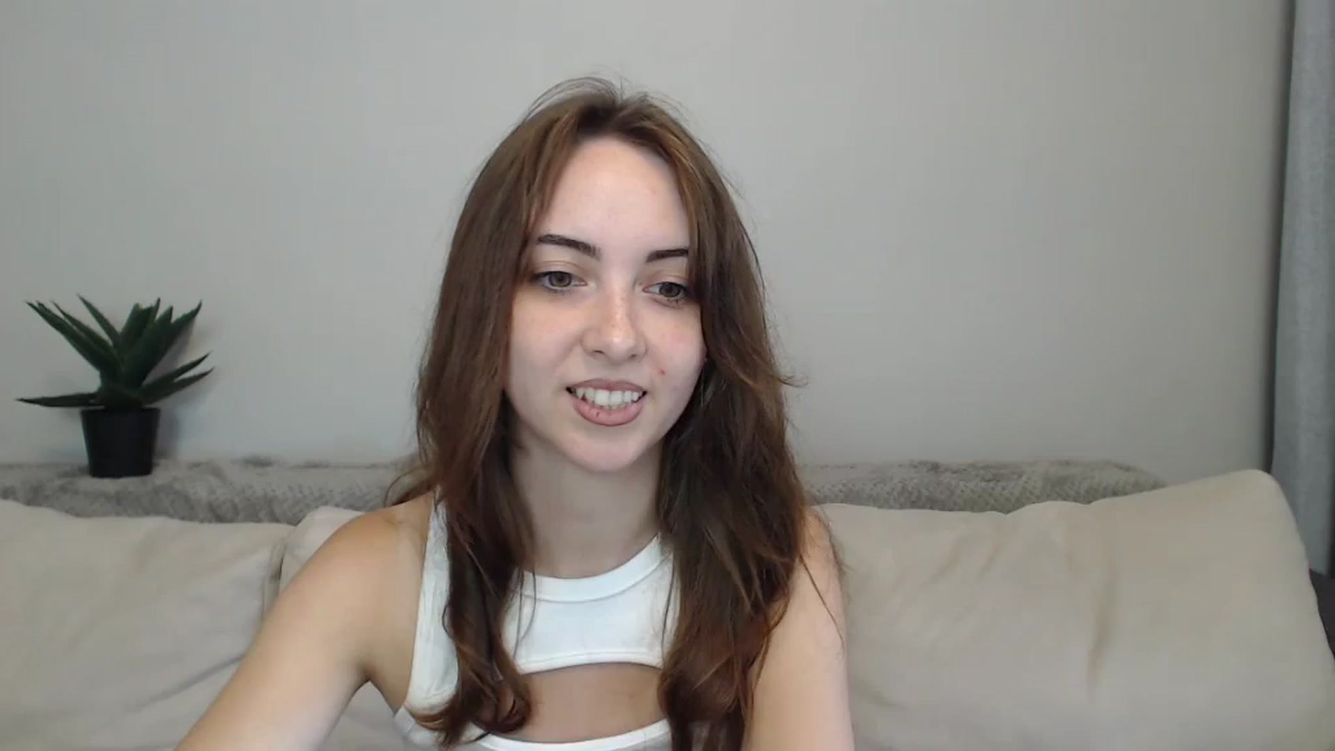 Gallery image thumbnail from BellaDream_m's myfreecams stream on, 07/05/2024, 07:15 image 18 of 20