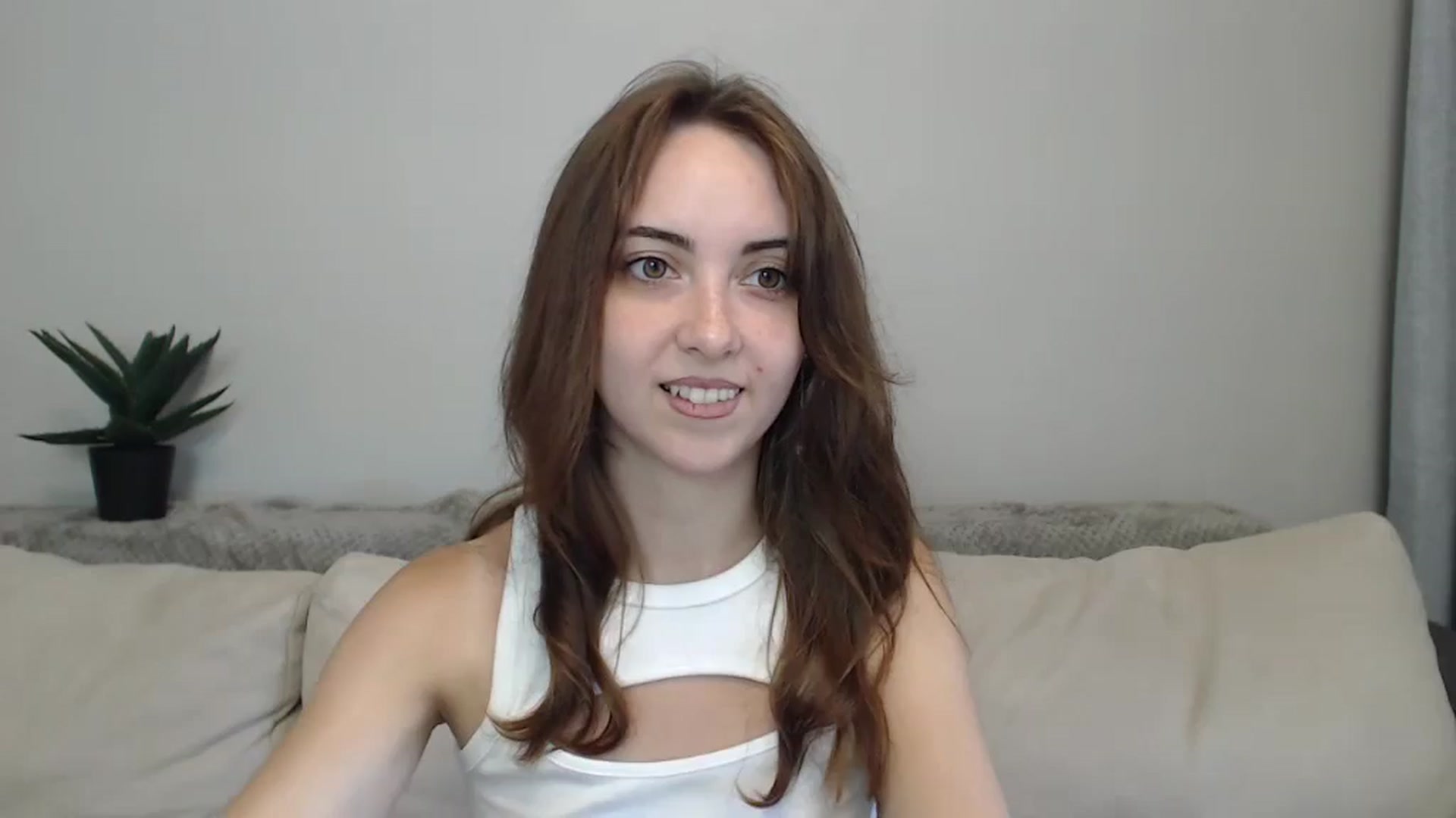 Gallery image thumbnail from BellaDream_m's myfreecams stream on, 07/05/2024, 07:15 image 19 of 20