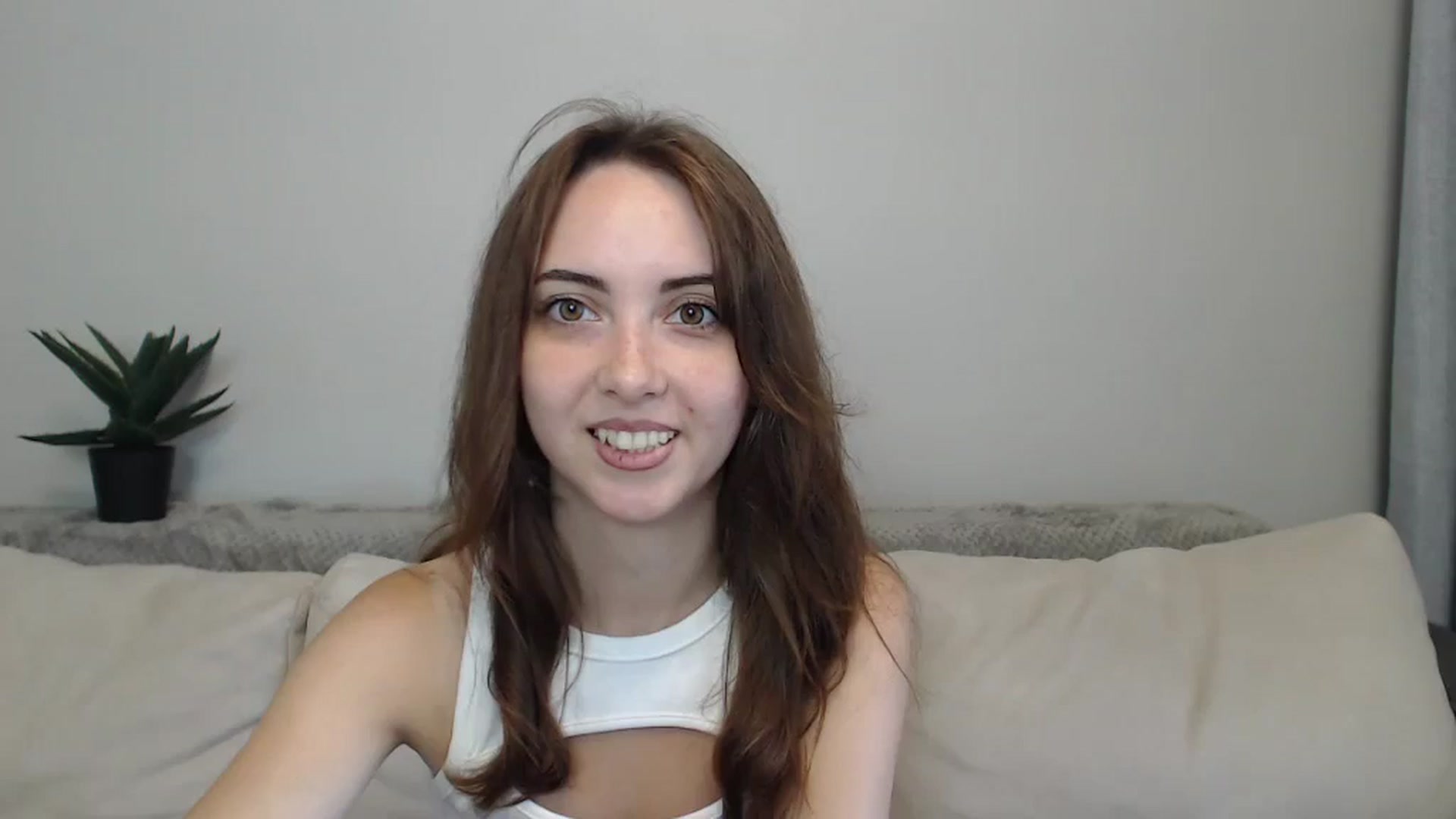 Gallery image thumbnail from BellaDream_m's myfreecams stream on, 07/05/2024, 07:15 image 7 of 20