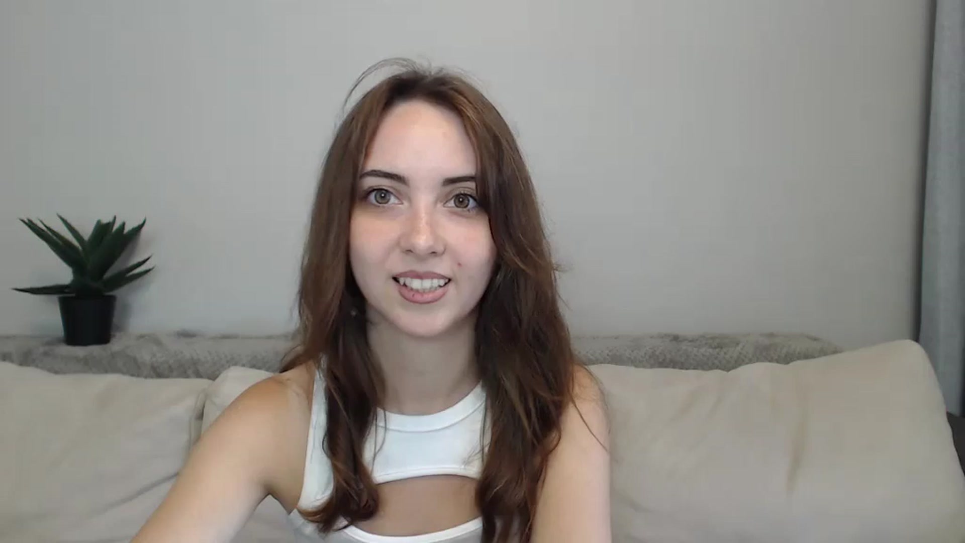 Gallery image thumbnail from BellaDream_m's myfreecams stream on, 07/05/2024, 07:15 image 10 of 20