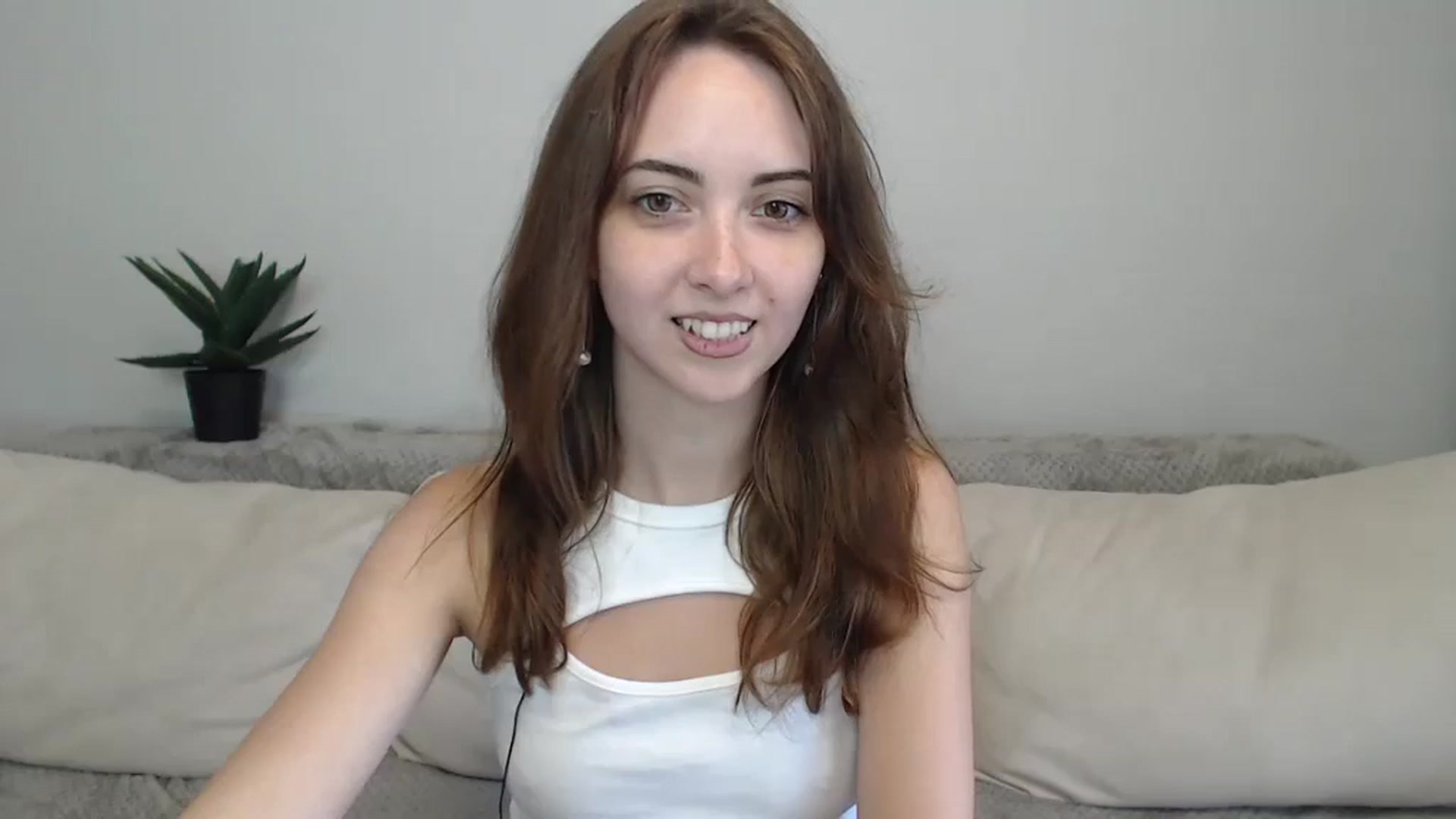 Gallery image thumbnail from BellaDream_m's myfreecams stream on, 07/05/2024, 08:23 image 12 of 20