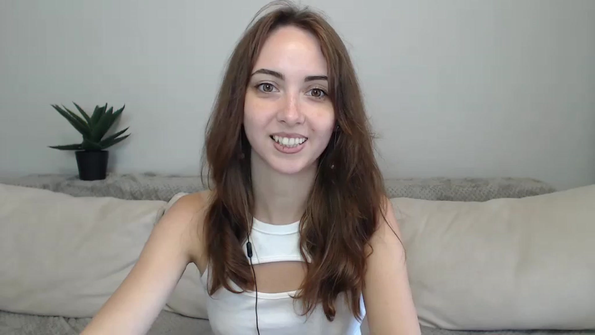 Gallery image thumbnail from BellaDream_m's myfreecams stream on, 07/05/2024, 08:23 image 7 of 20
