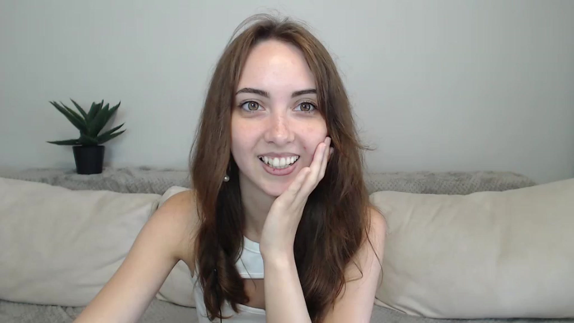 Gallery image thumbnail from BellaDream_m's myfreecams stream on, 07/05/2024, 08:23 image 3 of 20