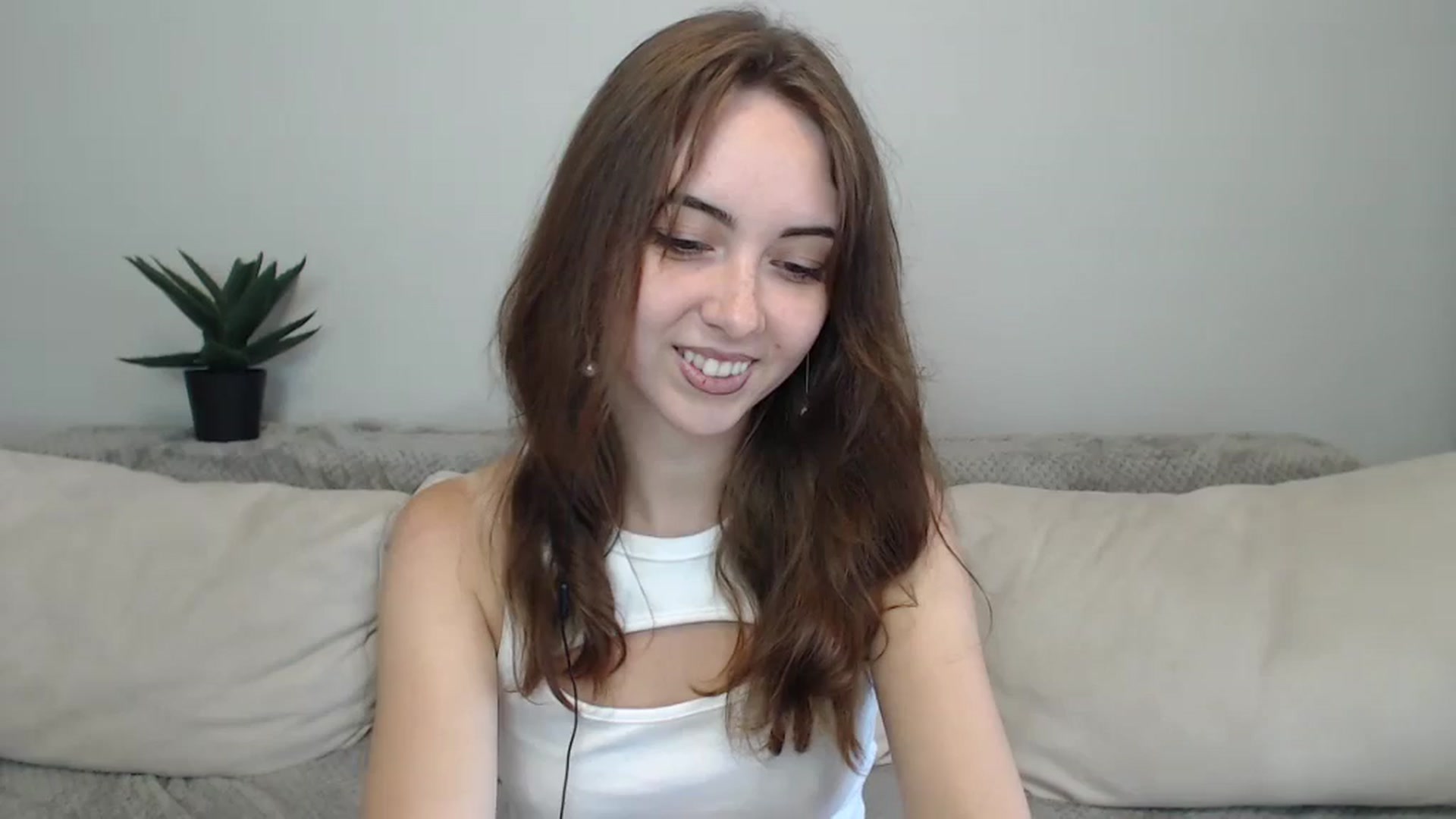 Gallery image thumbnail from BellaDream_m's myfreecams stream on, 07/05/2024, 08:23 image 1 of 20